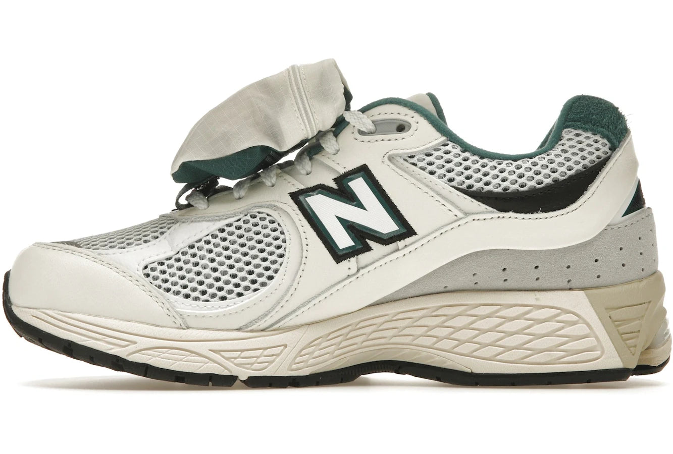 New Balance 2002R Vintage Teal Pouch