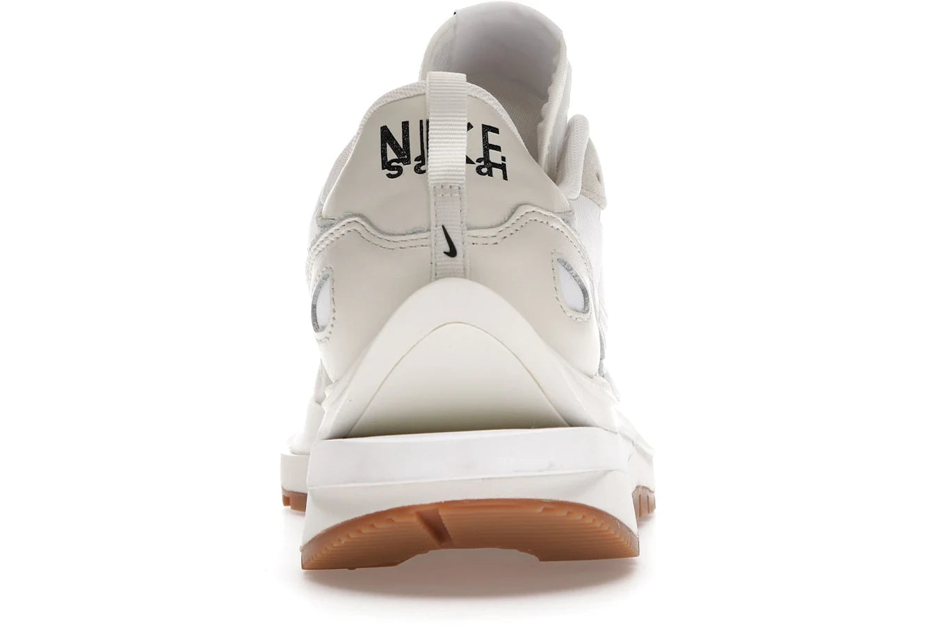Nike Vaporwaffle sacai Sail Gum