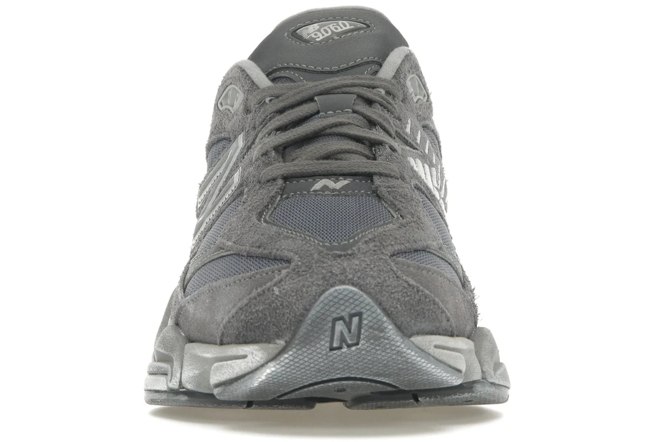 New Balance 9060 Magnet