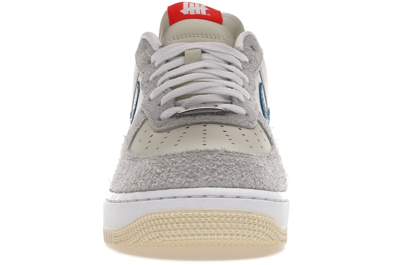 Nike Air Force 1 Low SP Undefeated 5 On It Dunk vs. AF1