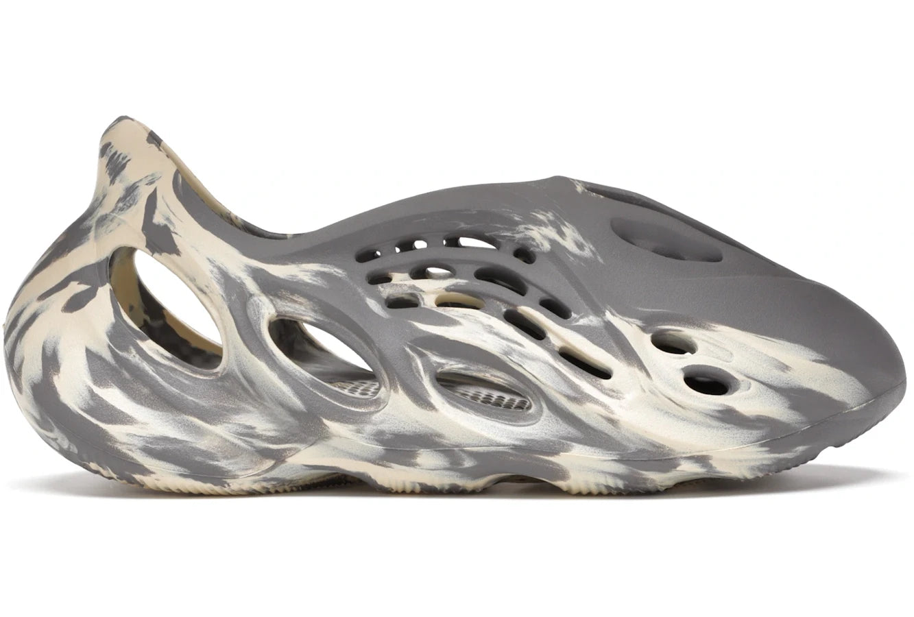 Adidas Yeezy Foam RNNR MXT Moon Gray