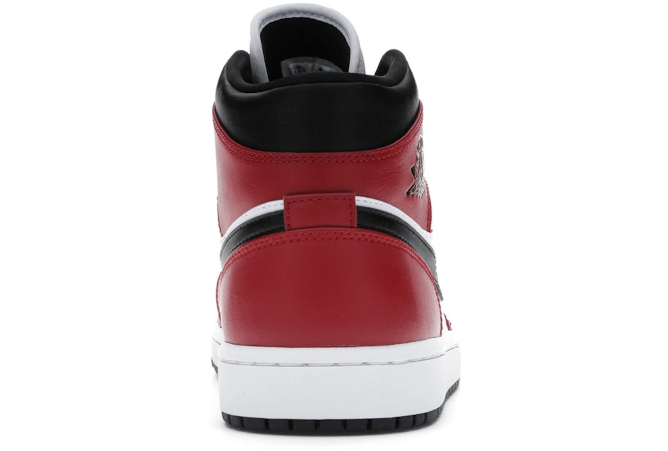 Air Jordan 1 Mid Chicago Toe