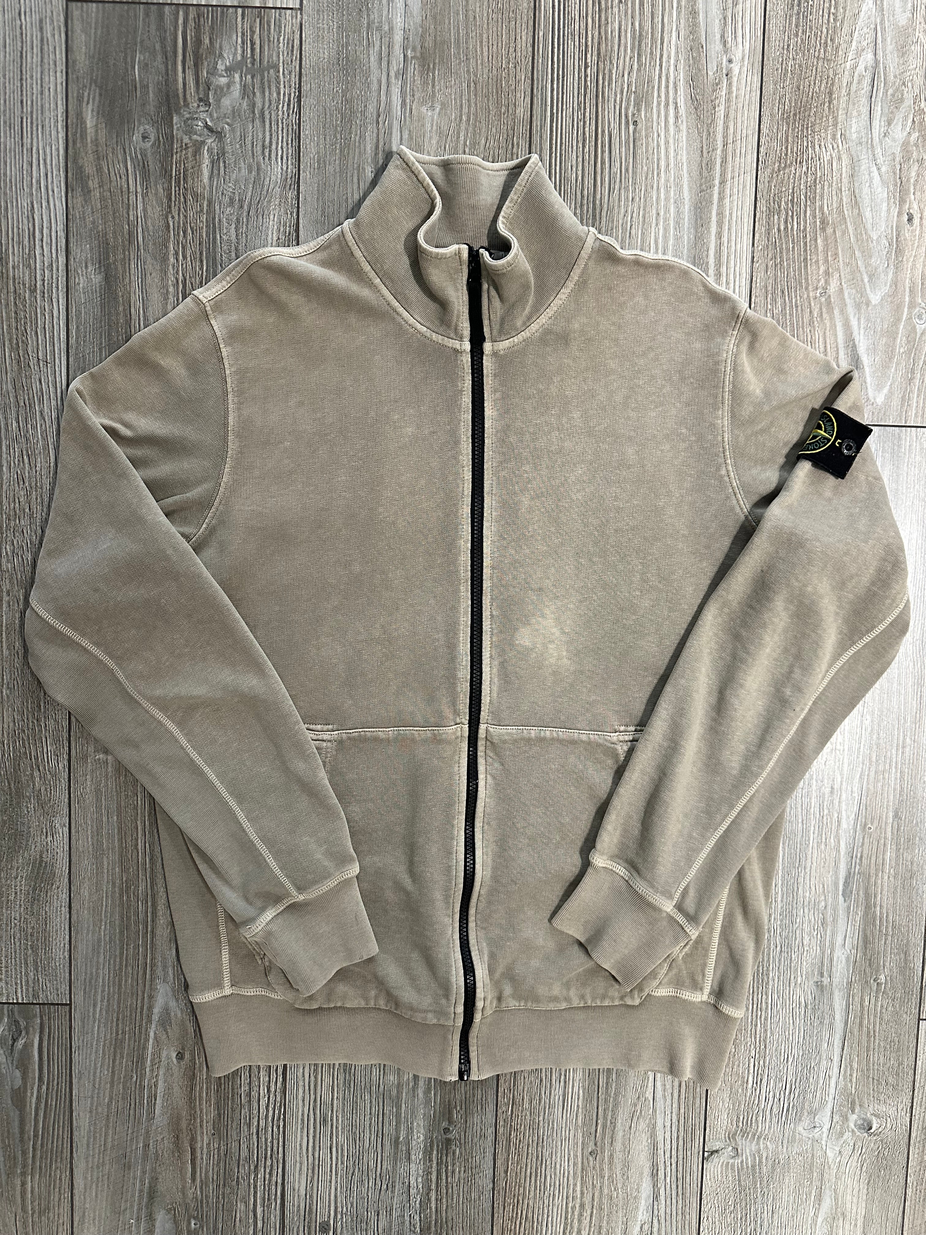 Stone Island Zip Up (Fittaa XL)