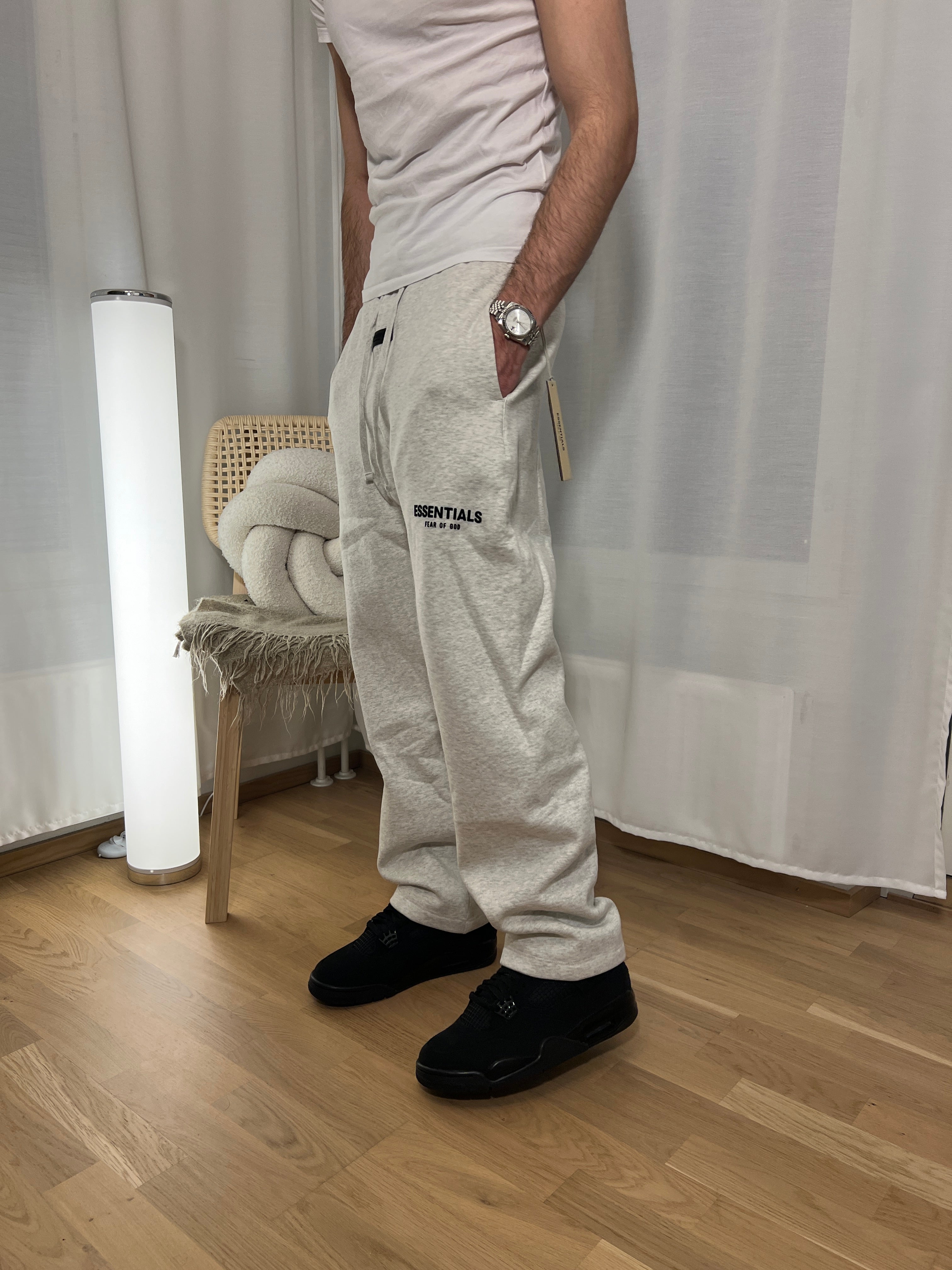 Fear of God Essentials Sweatpants Light Oatmeal Relaxed (Flared)