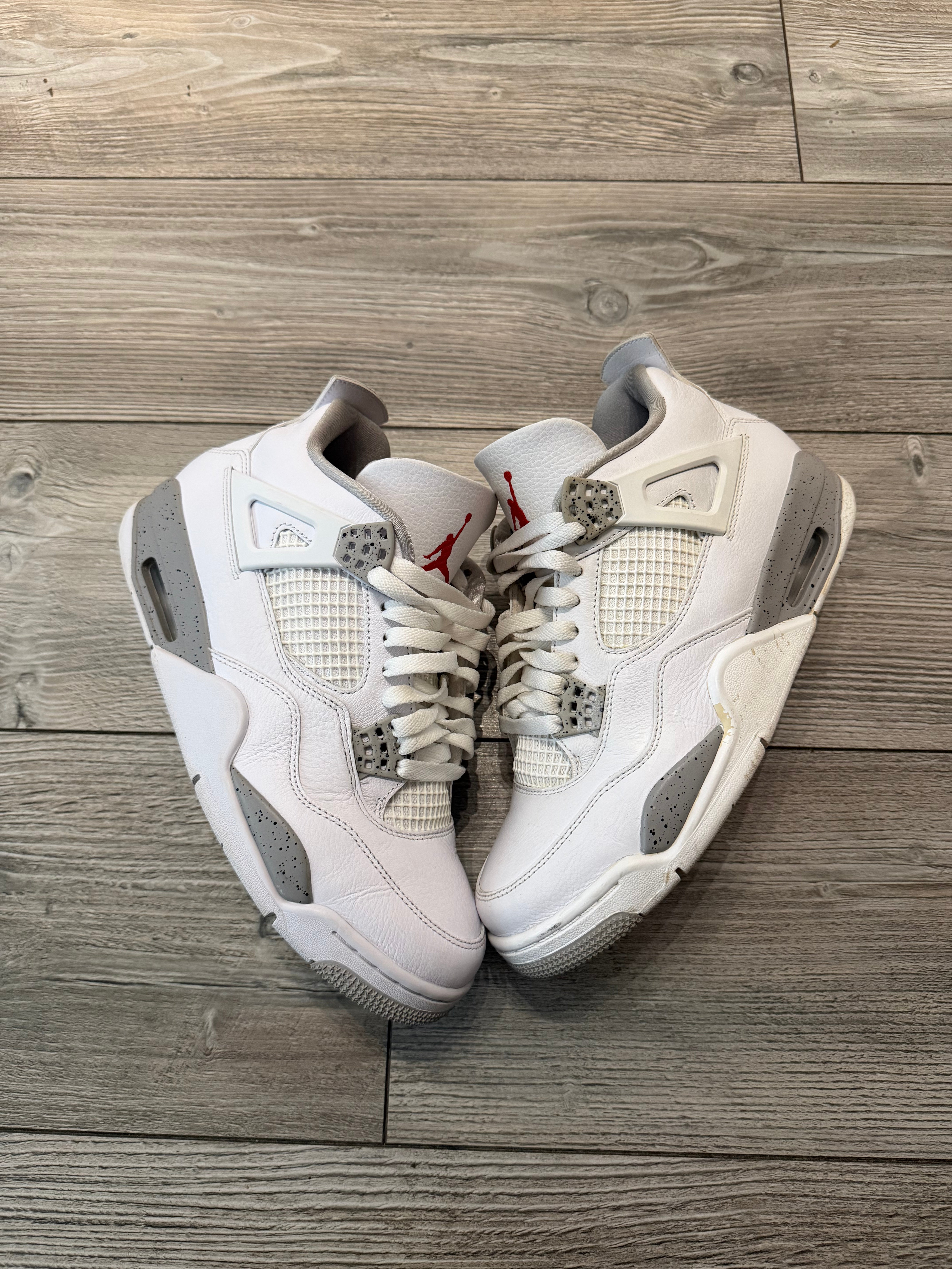 Air Jordan 4 Retro White Oreo (EU43)