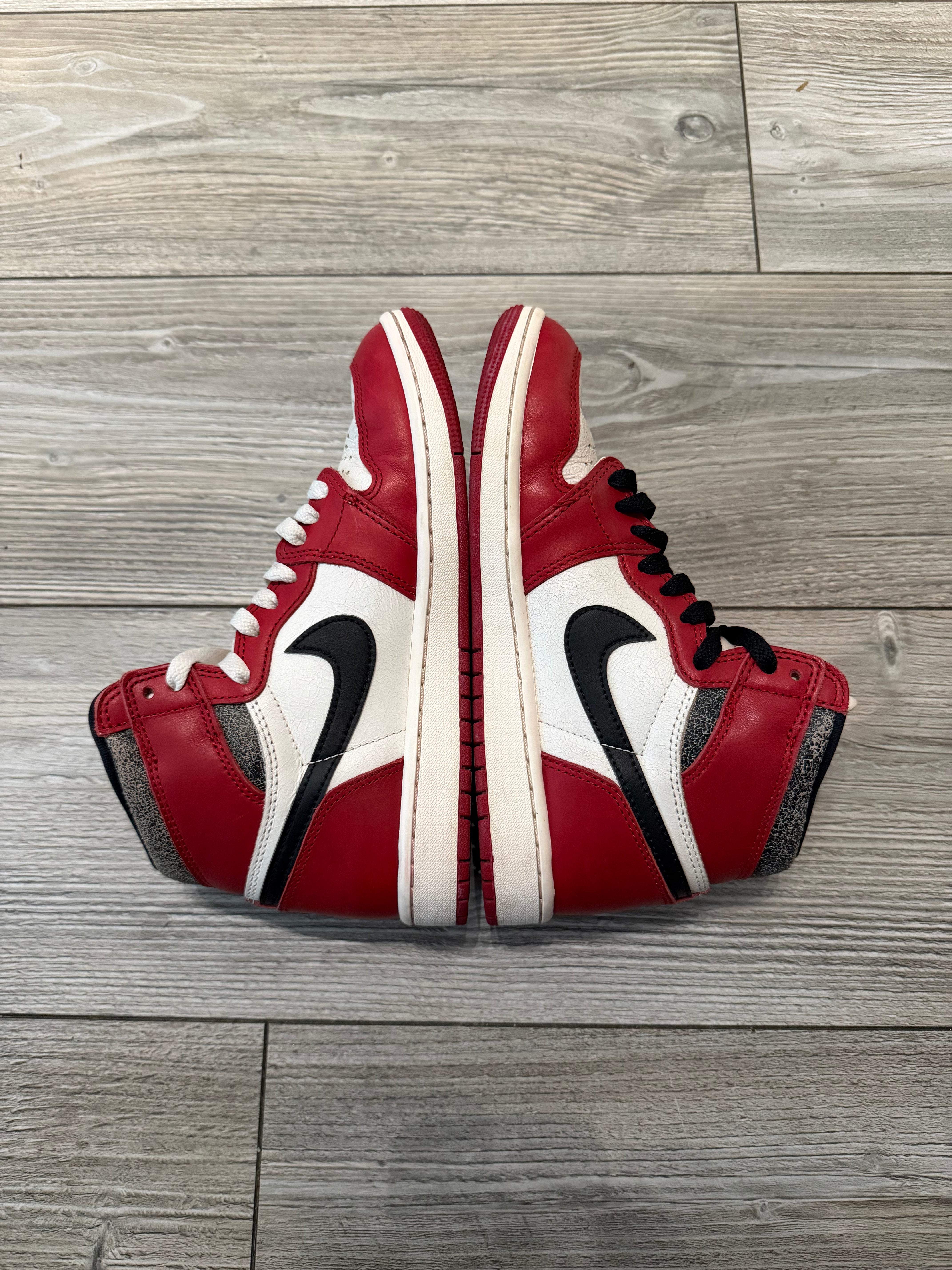 Air Jordan 1 Retro High OG Chicago Lost and Found (EU38.5)