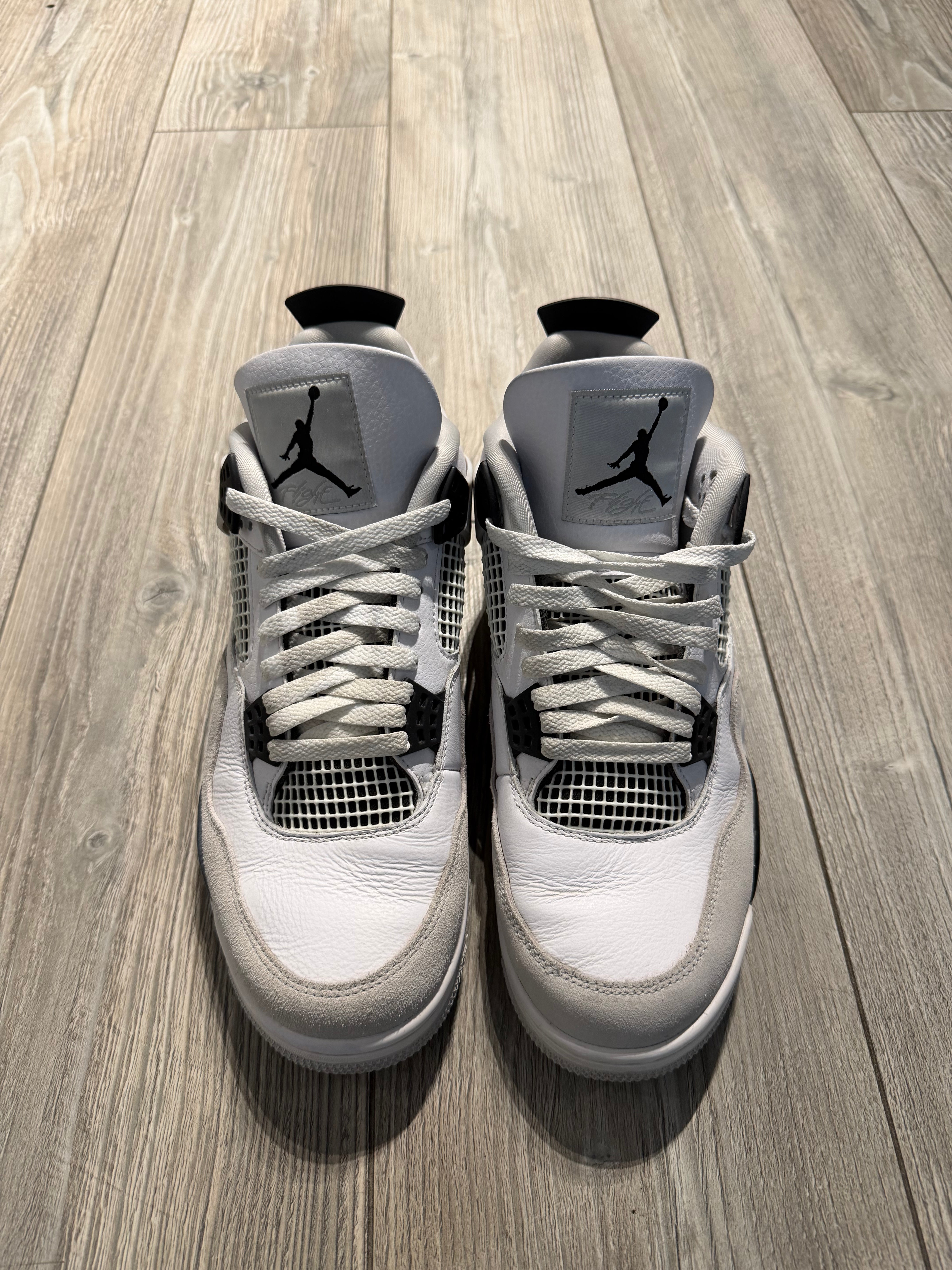 Air Jordan 4 Retro Military Black (EU45)