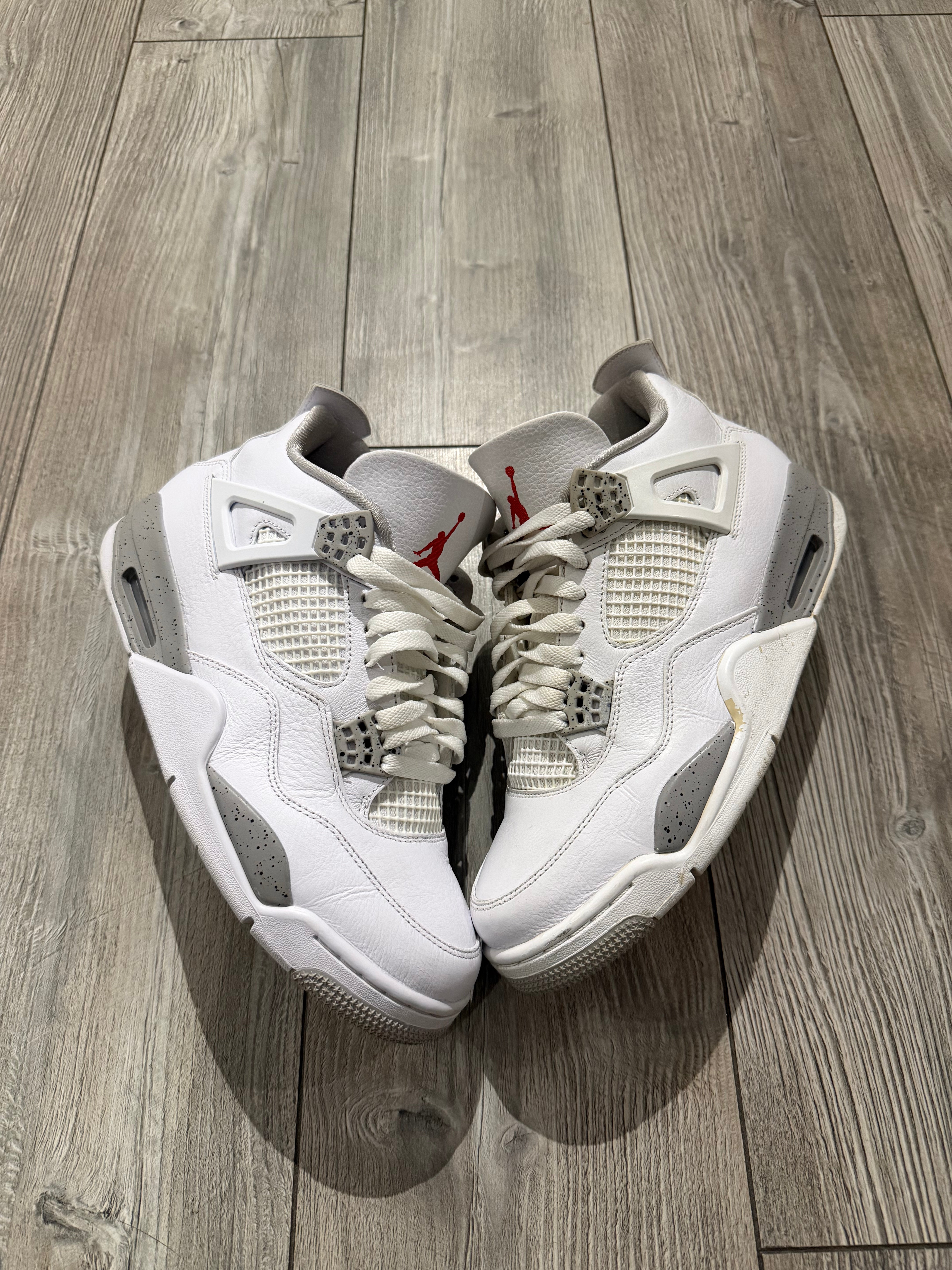 Air Jordan 4 Retro White Oreo (EU 43)