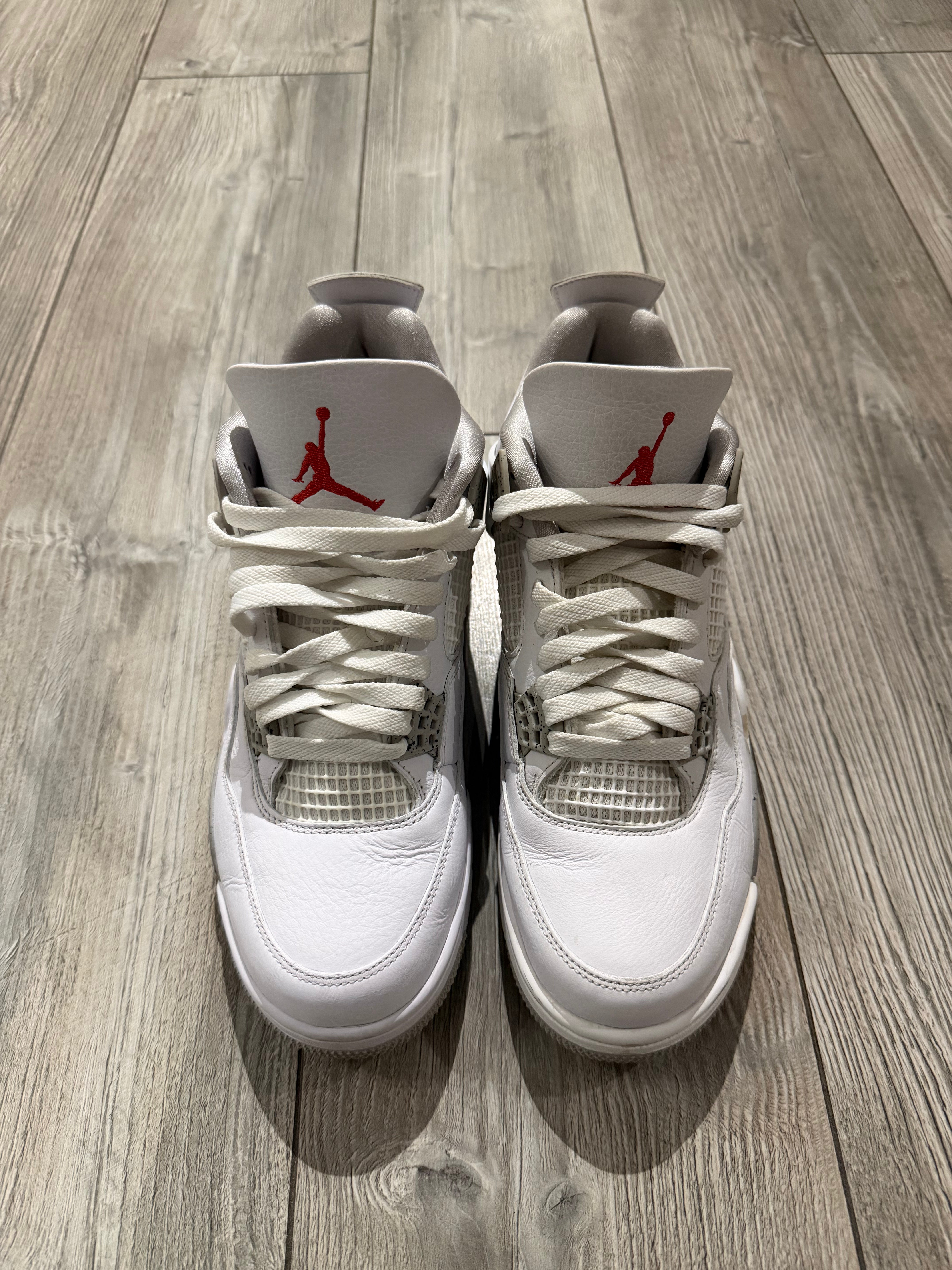 Air Jordan 4 Retro White Oreo (EU 43)