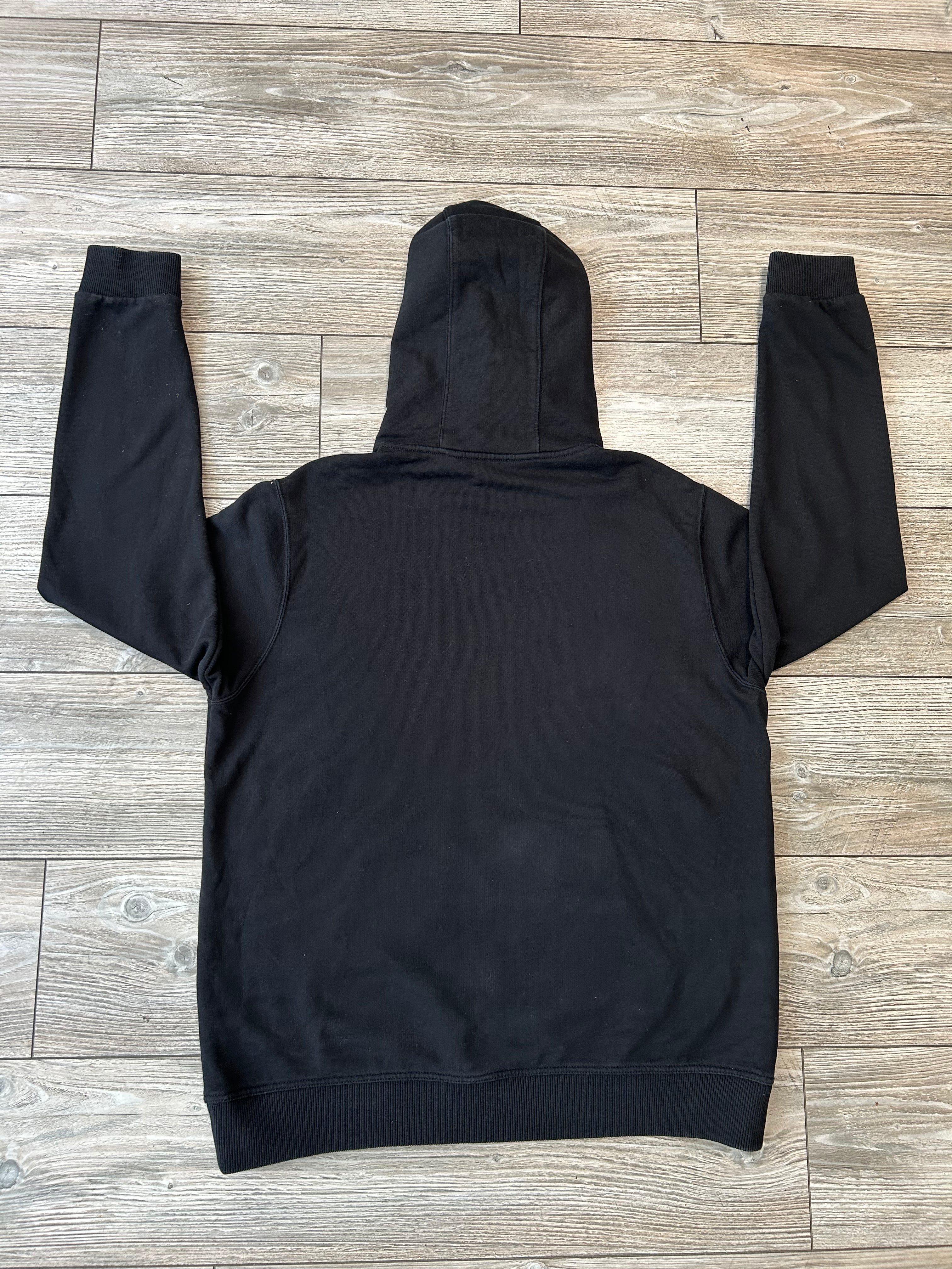 Burberry Hoodie (Fittaa L)