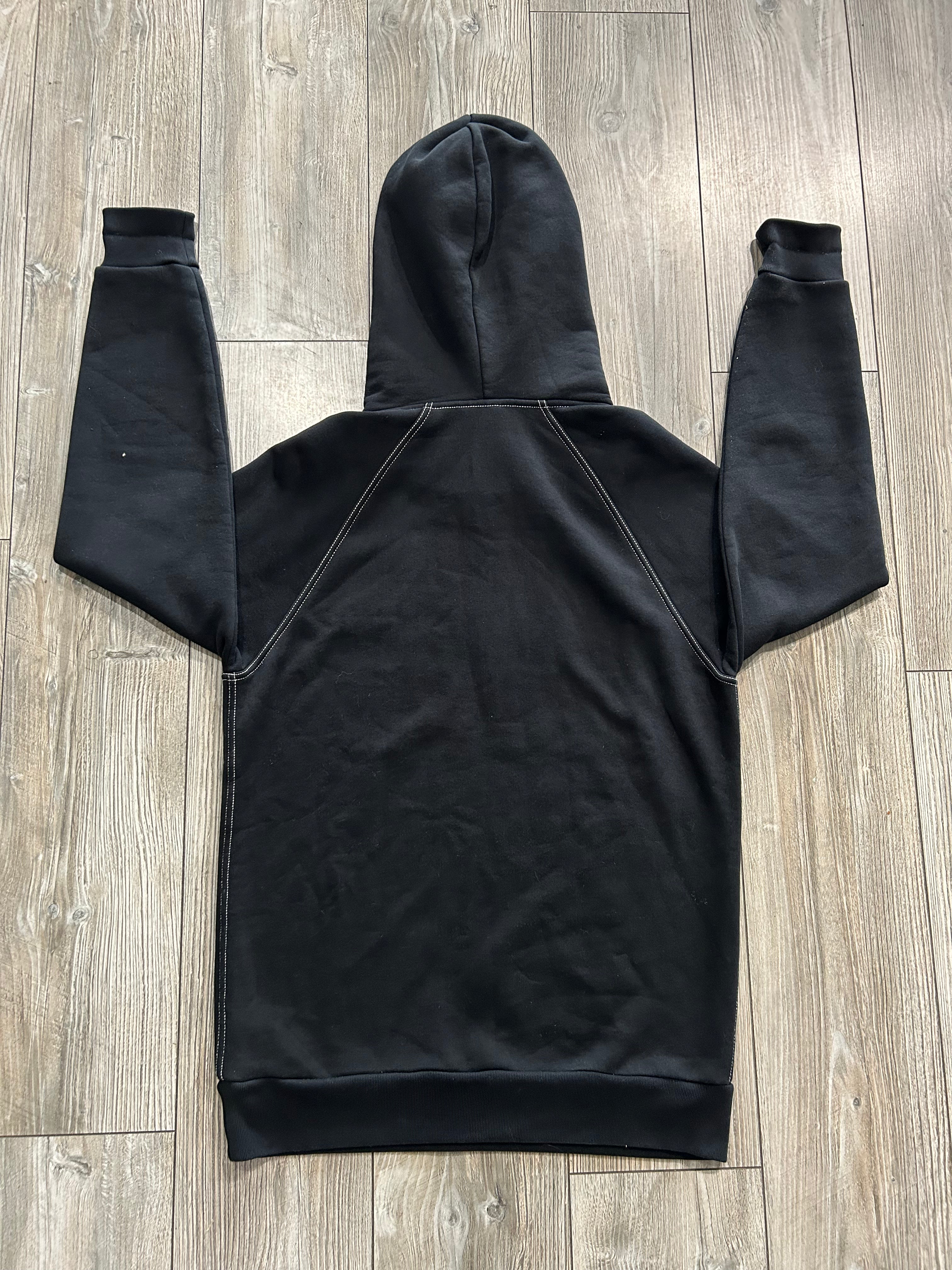 Burberry Hoodie (Fittaa L)