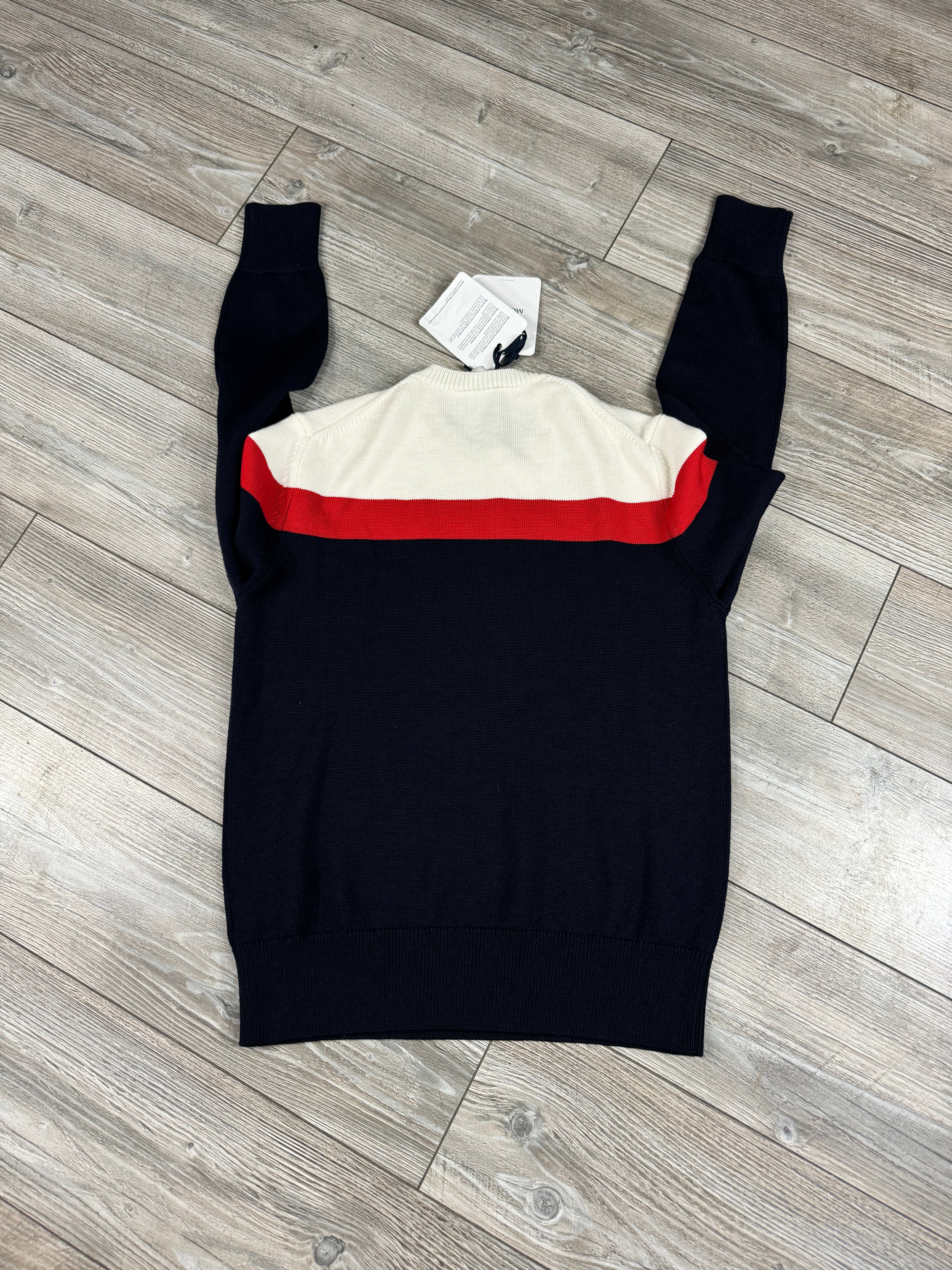 Moncler Sweater (Fittaa M)