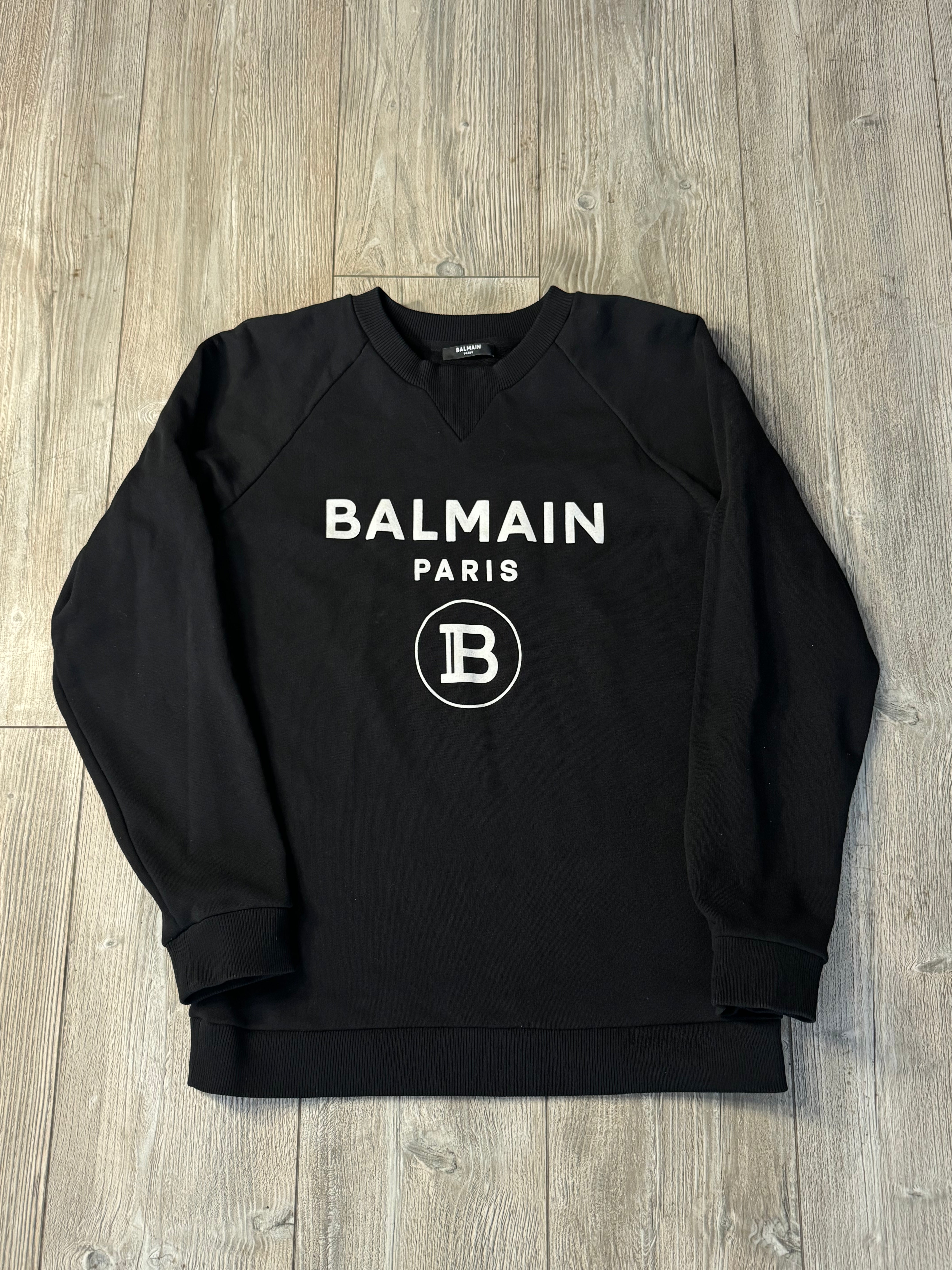 Balmain Sweater (Fittaa XS)