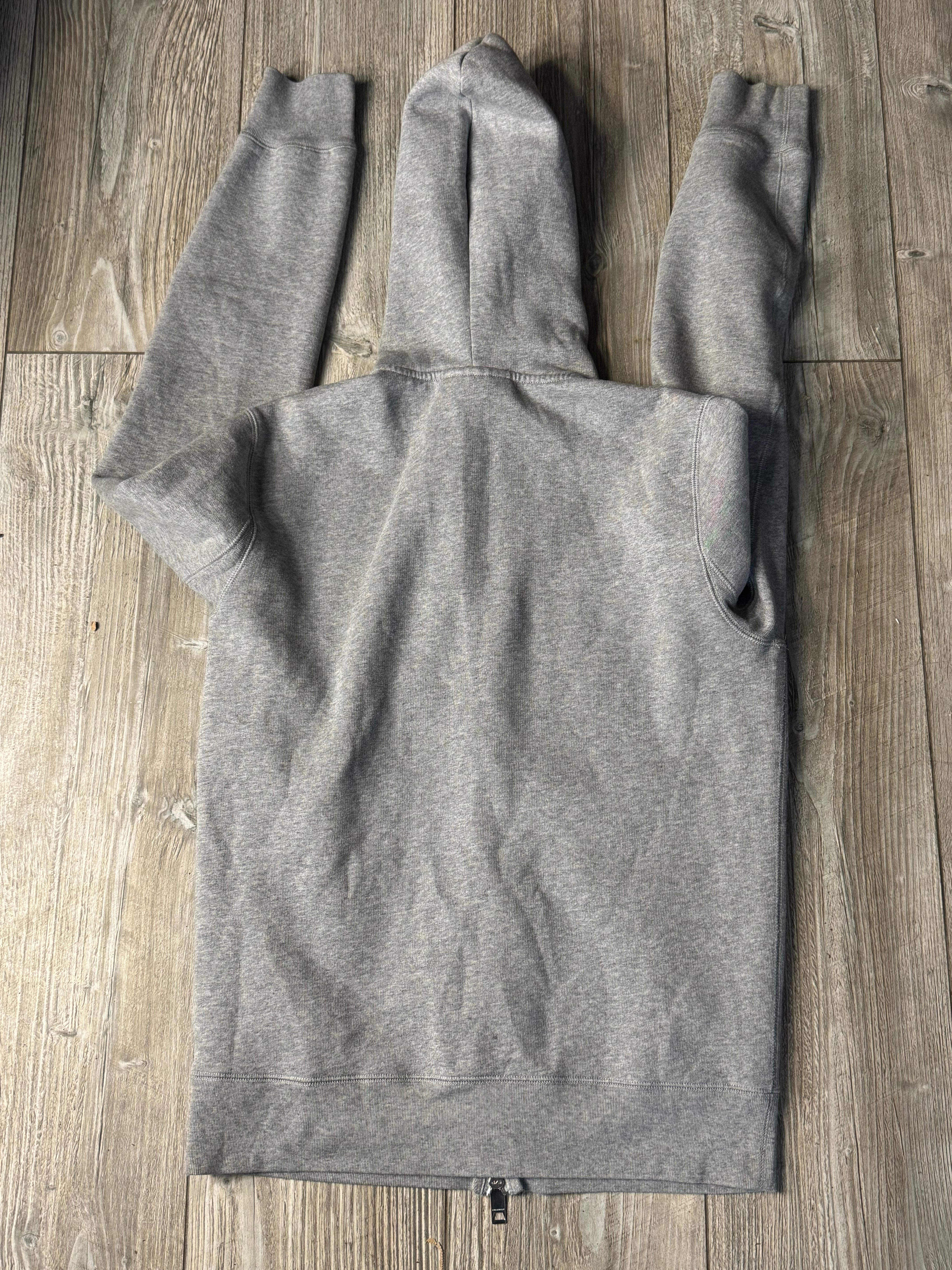 Burberry Zip-Up Hoodie (Fittaa S)