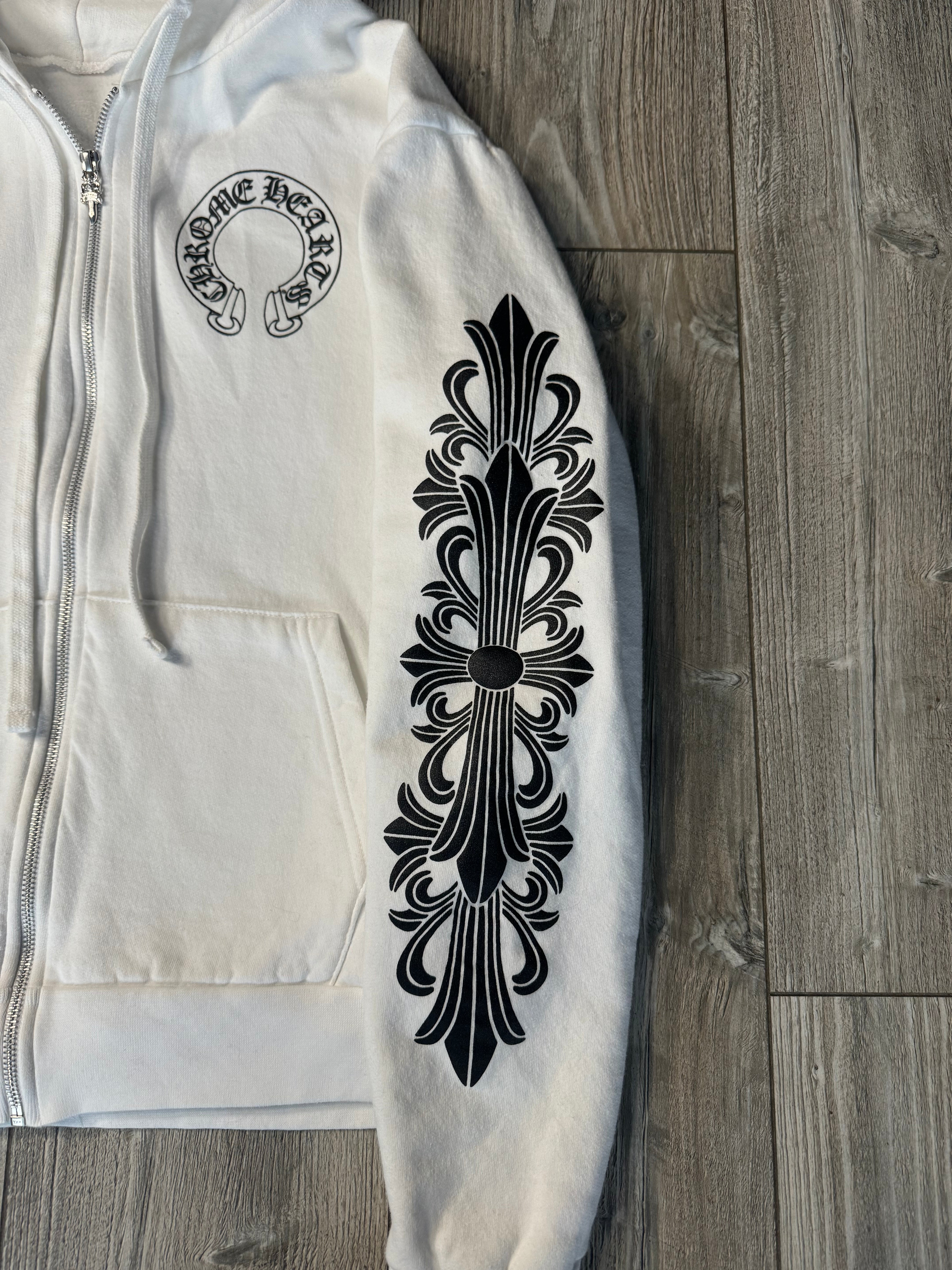 Chrome Hearts Zip-Up Hoodie (Fittaa M)
