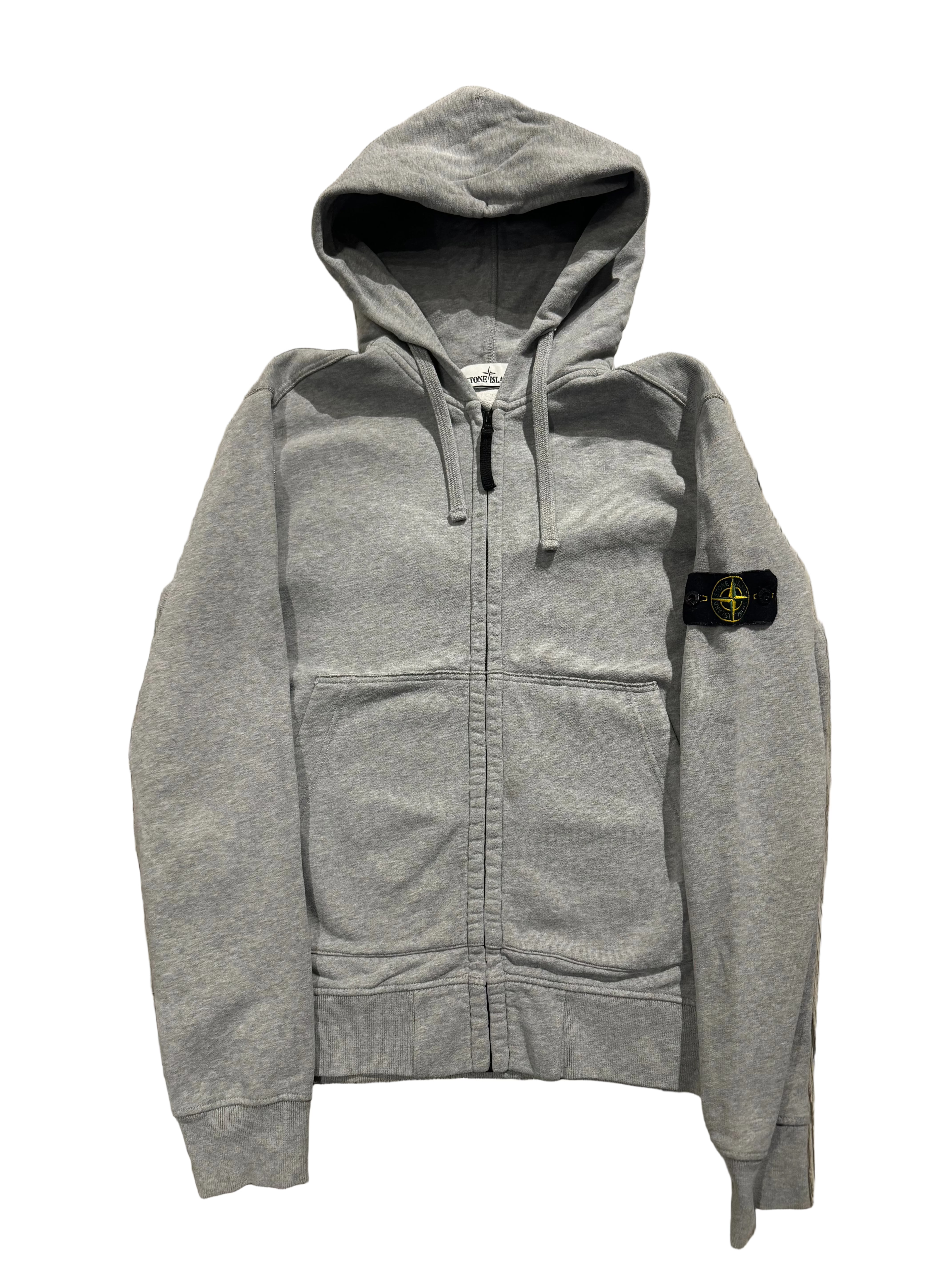 Stone Island Zip-Up Hoodie (Fittaa M)