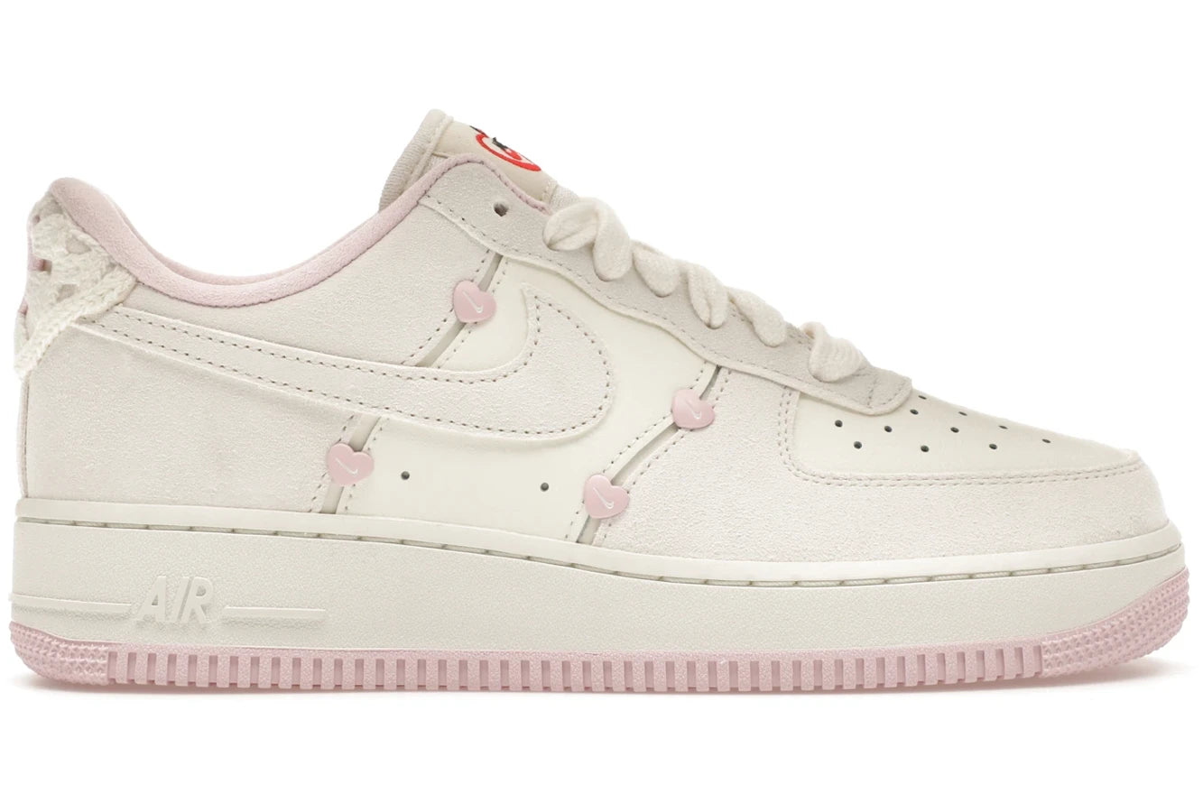 Nike Air Force Low Valentine's Day - Main Image