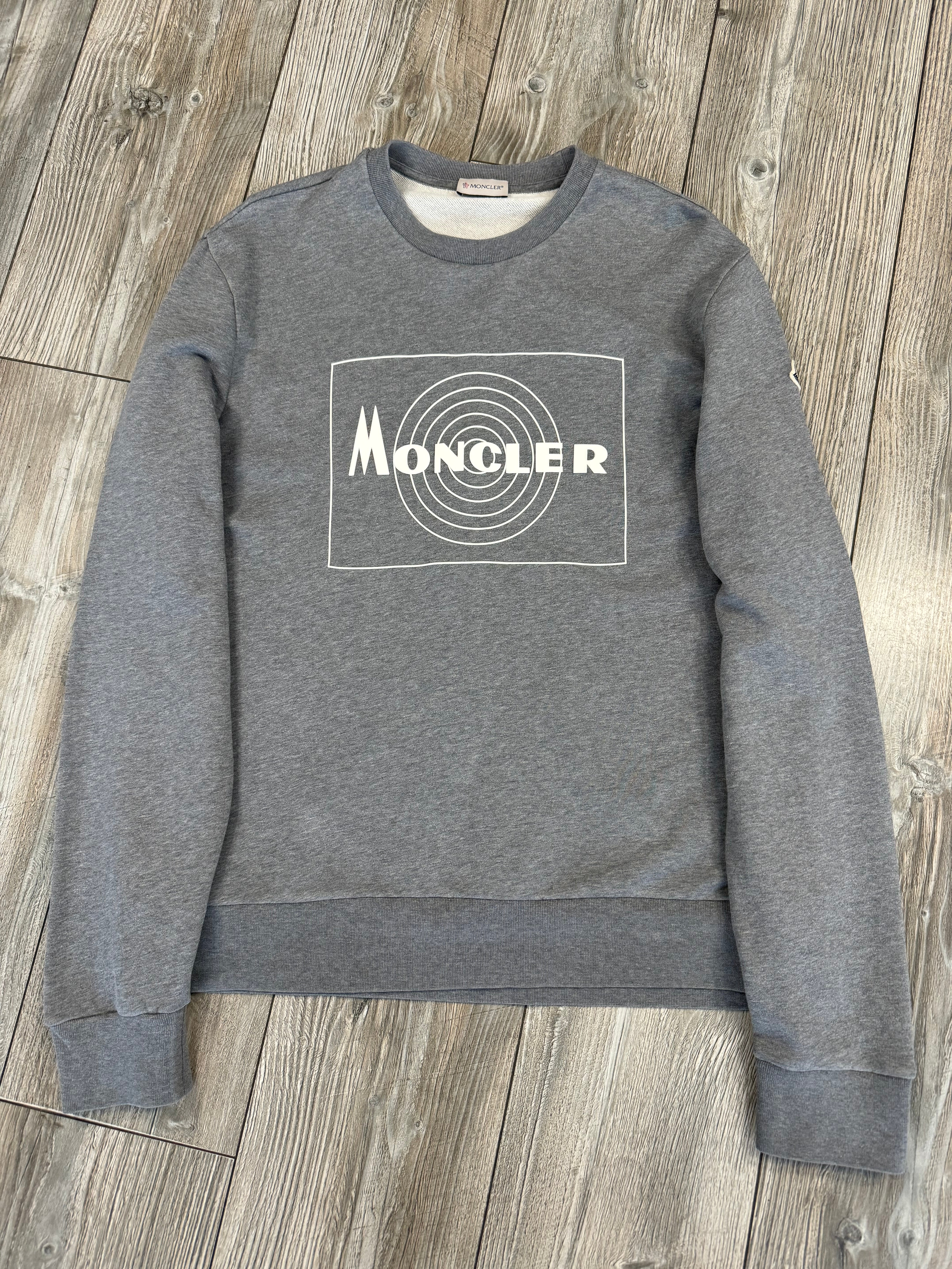 Moncler Sweater (Fittaa L)