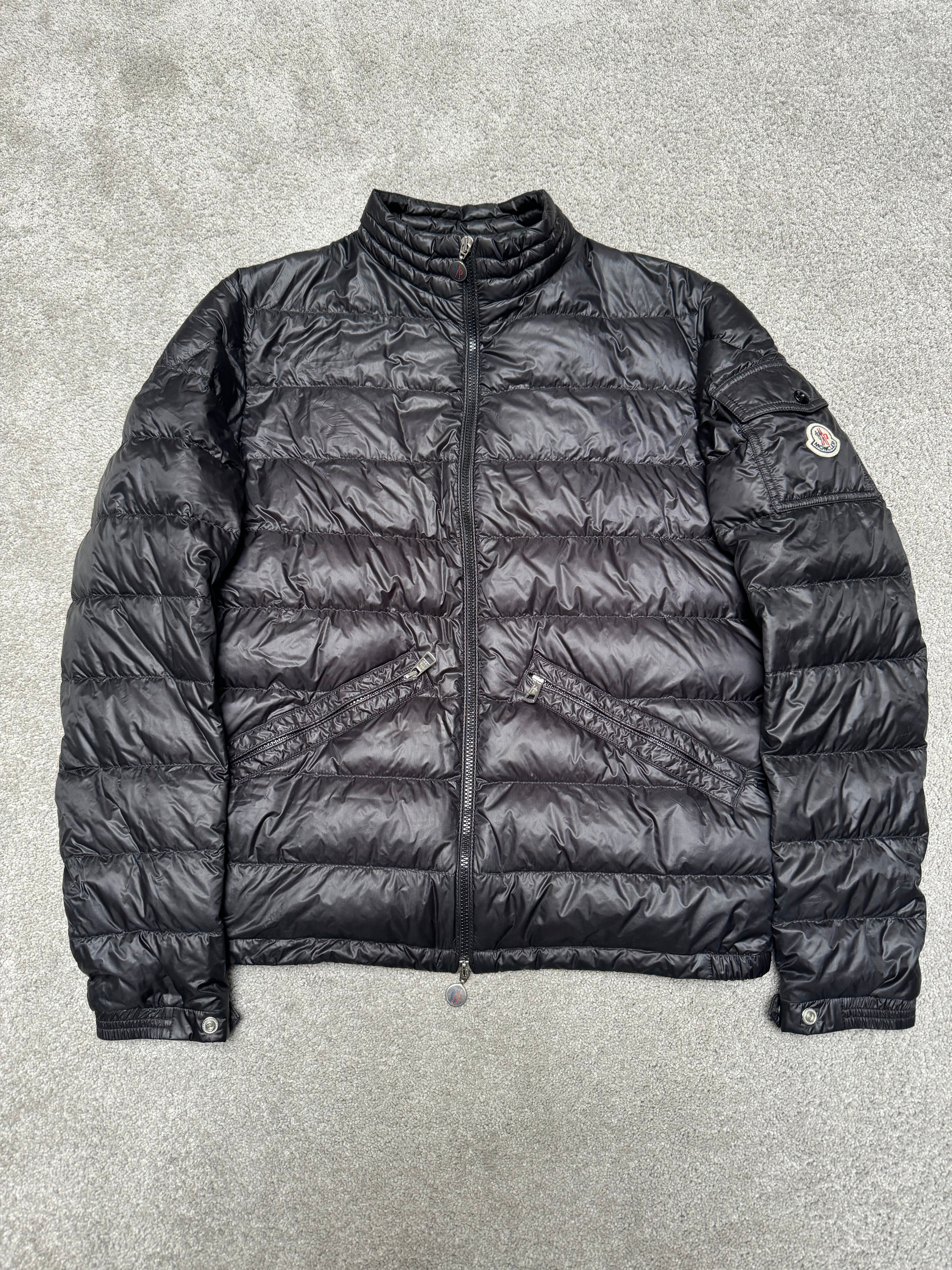 Moncler Jacket (Fit M-L)