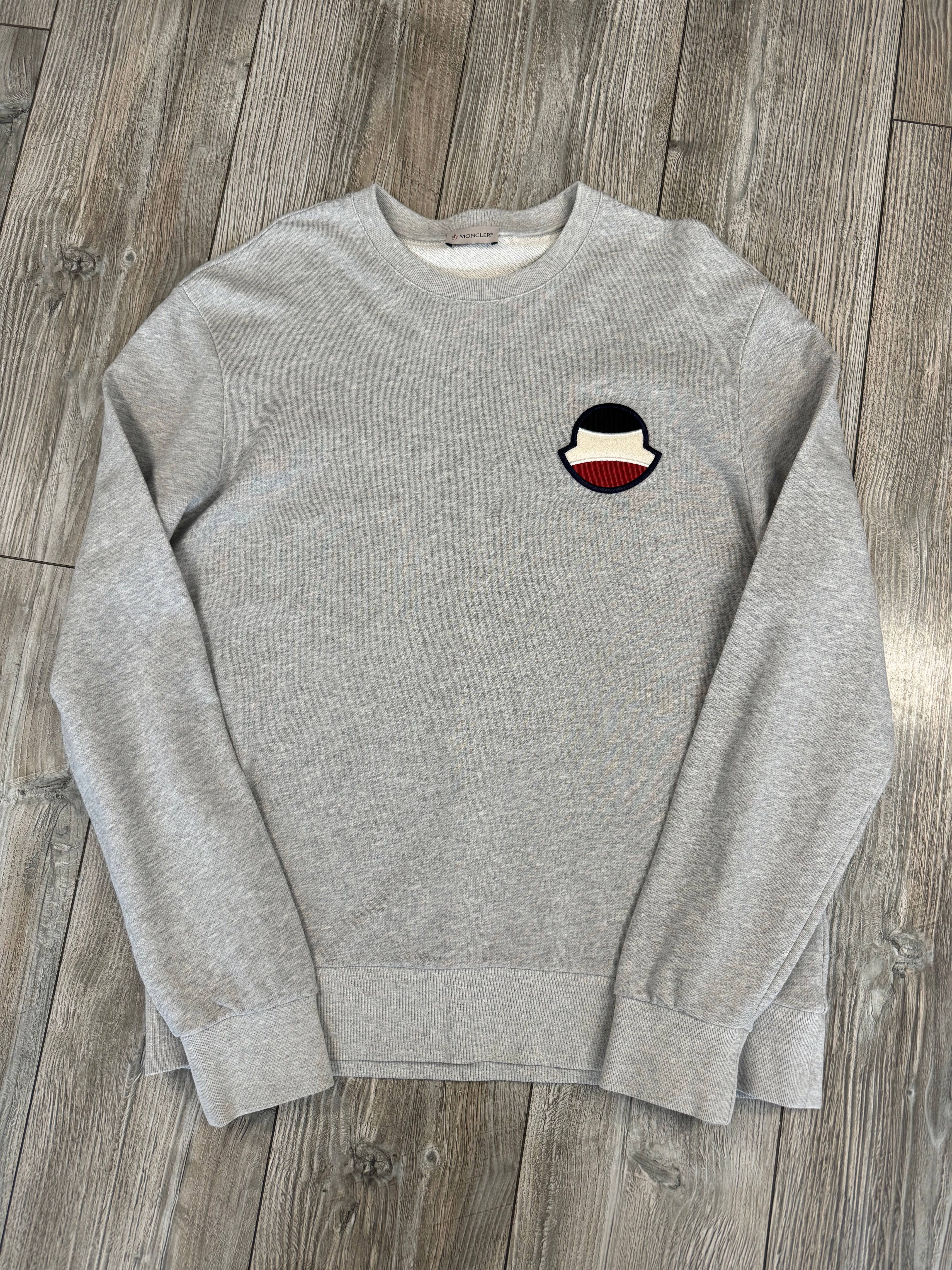 Moncler Sweater (Fittaa L)