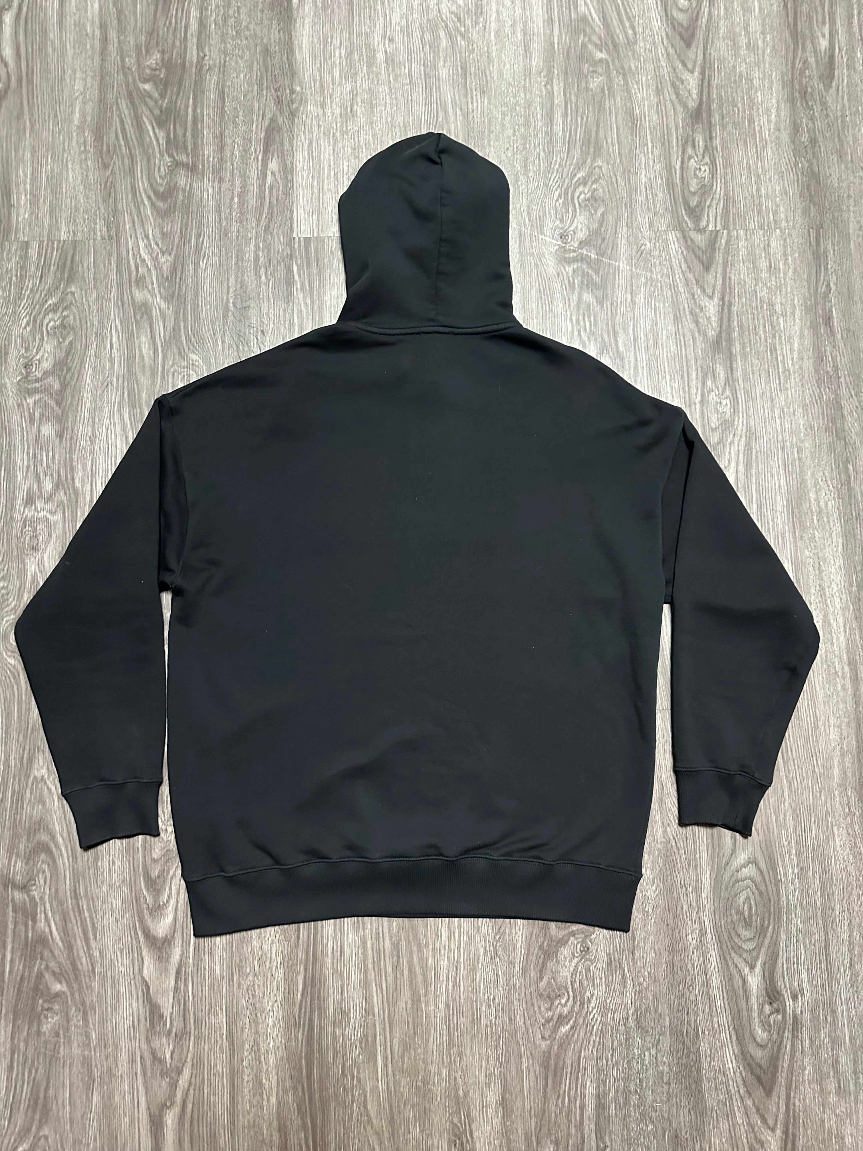 Givenchy Hoodie (Fittaa L)