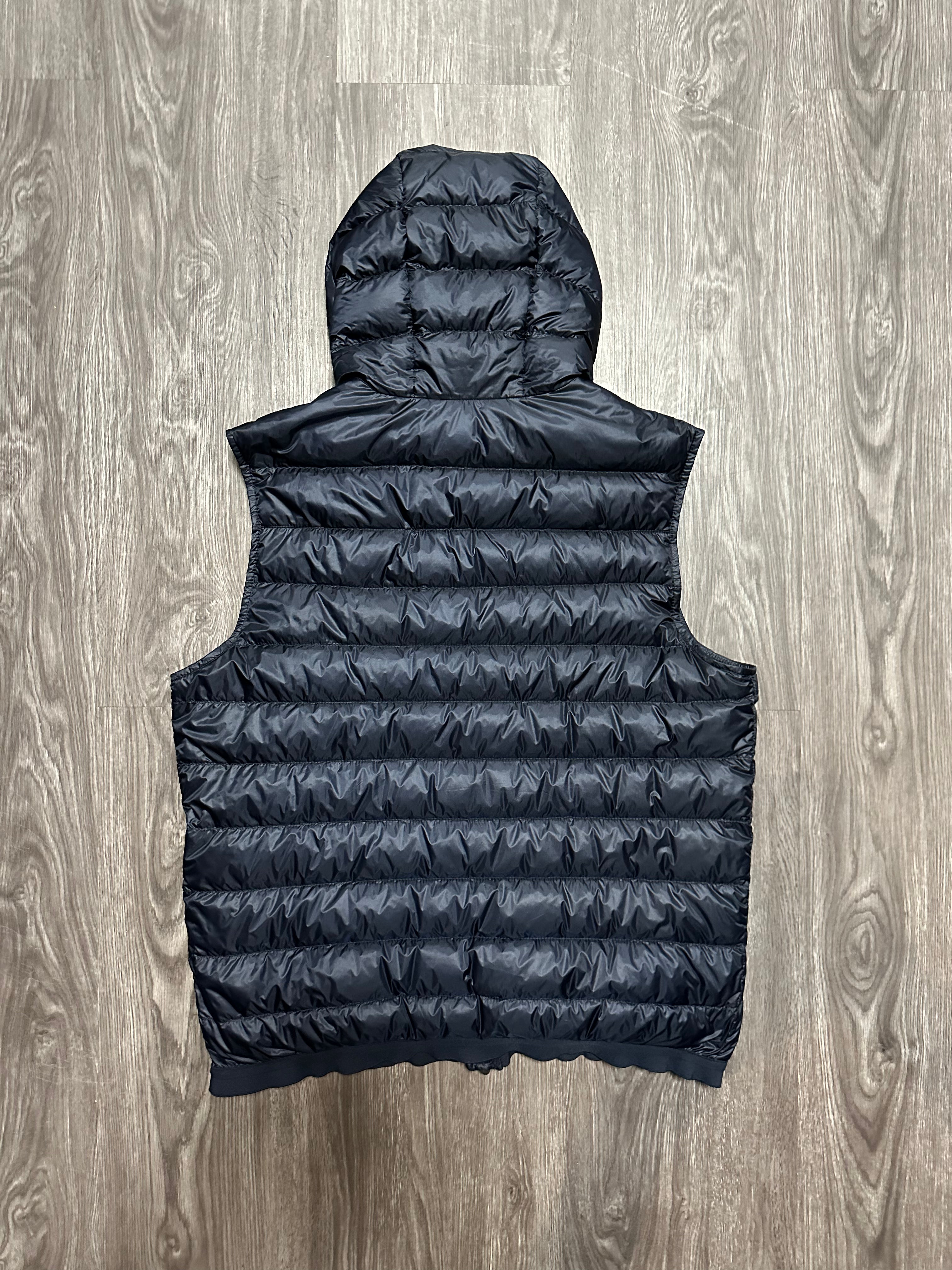 Moncler Vest (Fittaa M)