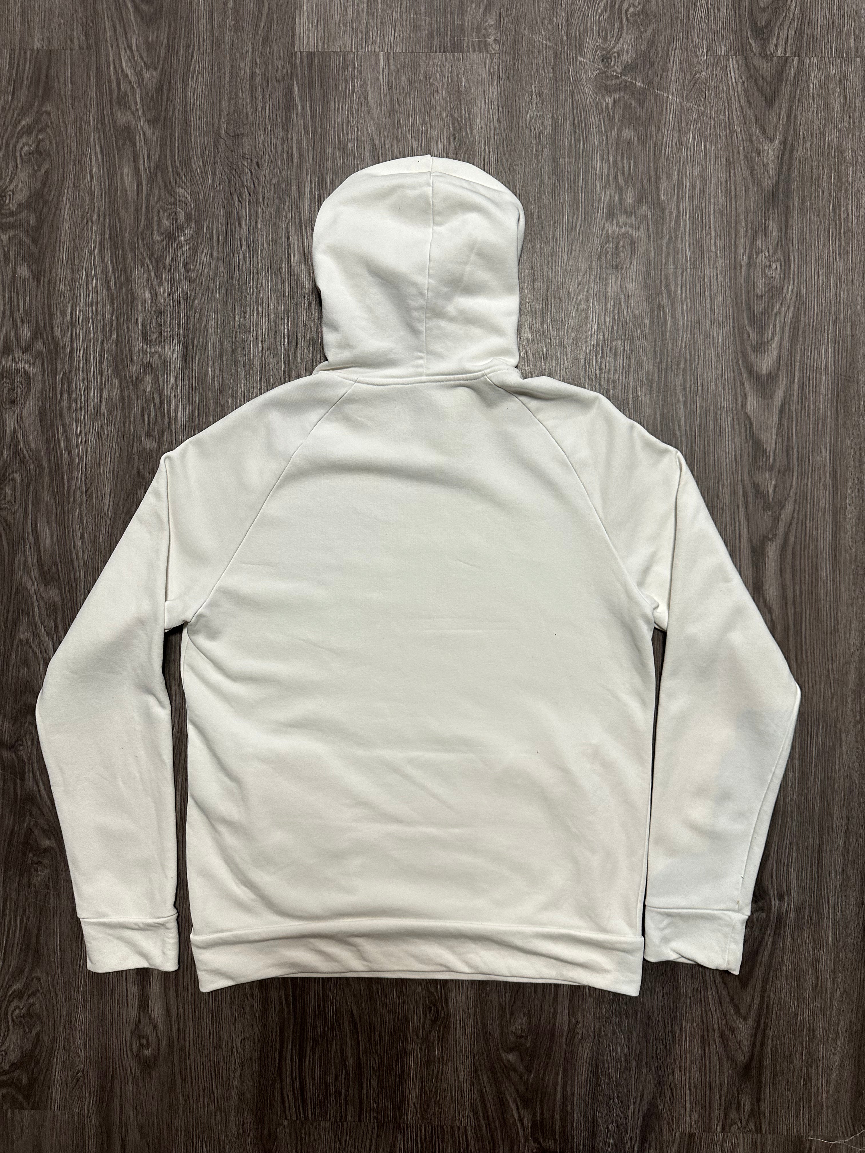 Fendi Hoodie (Fittaa M)