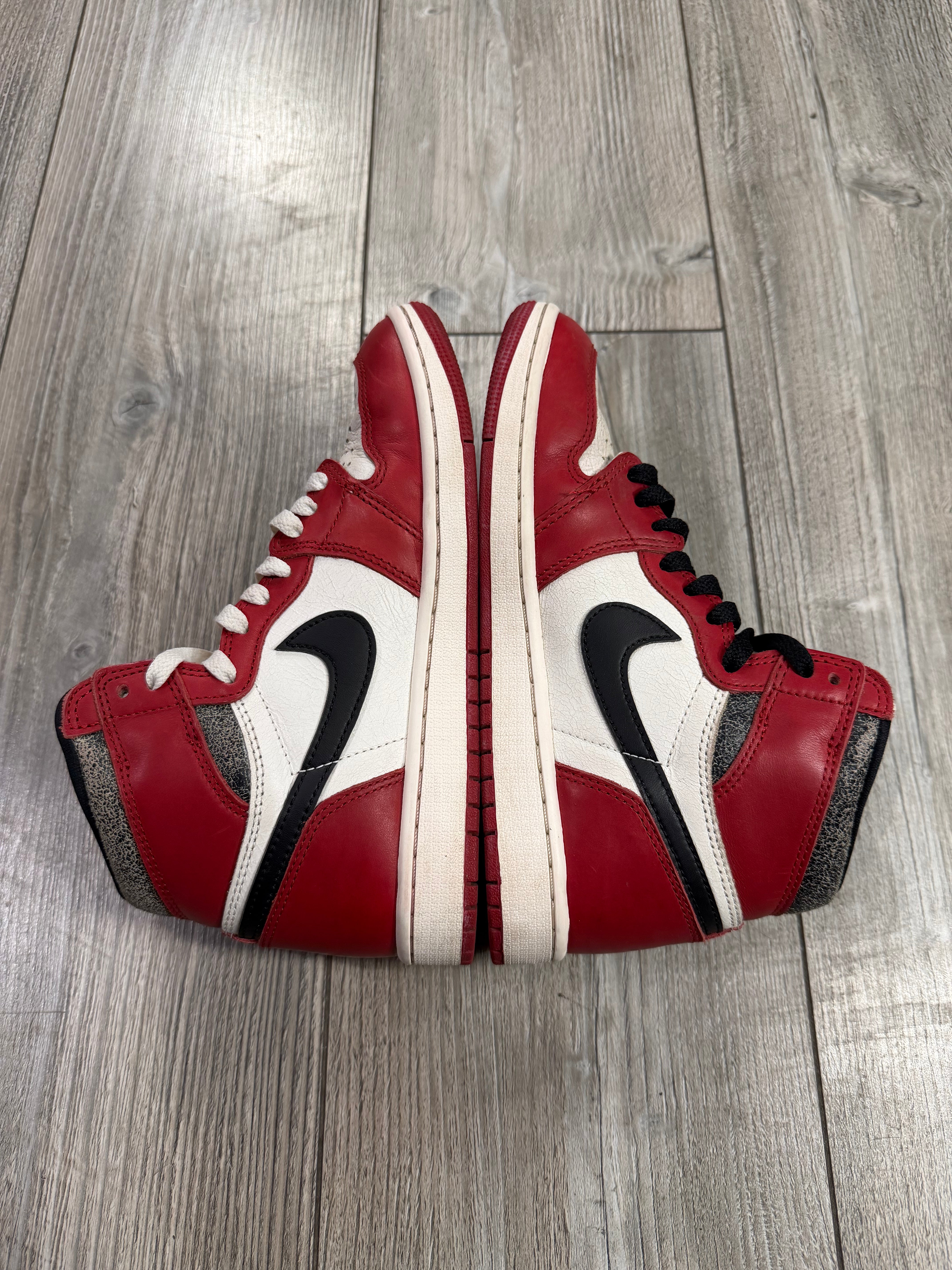 Air Jordan 1 Retro High OG Chicago Lost and Found (EU38.5)