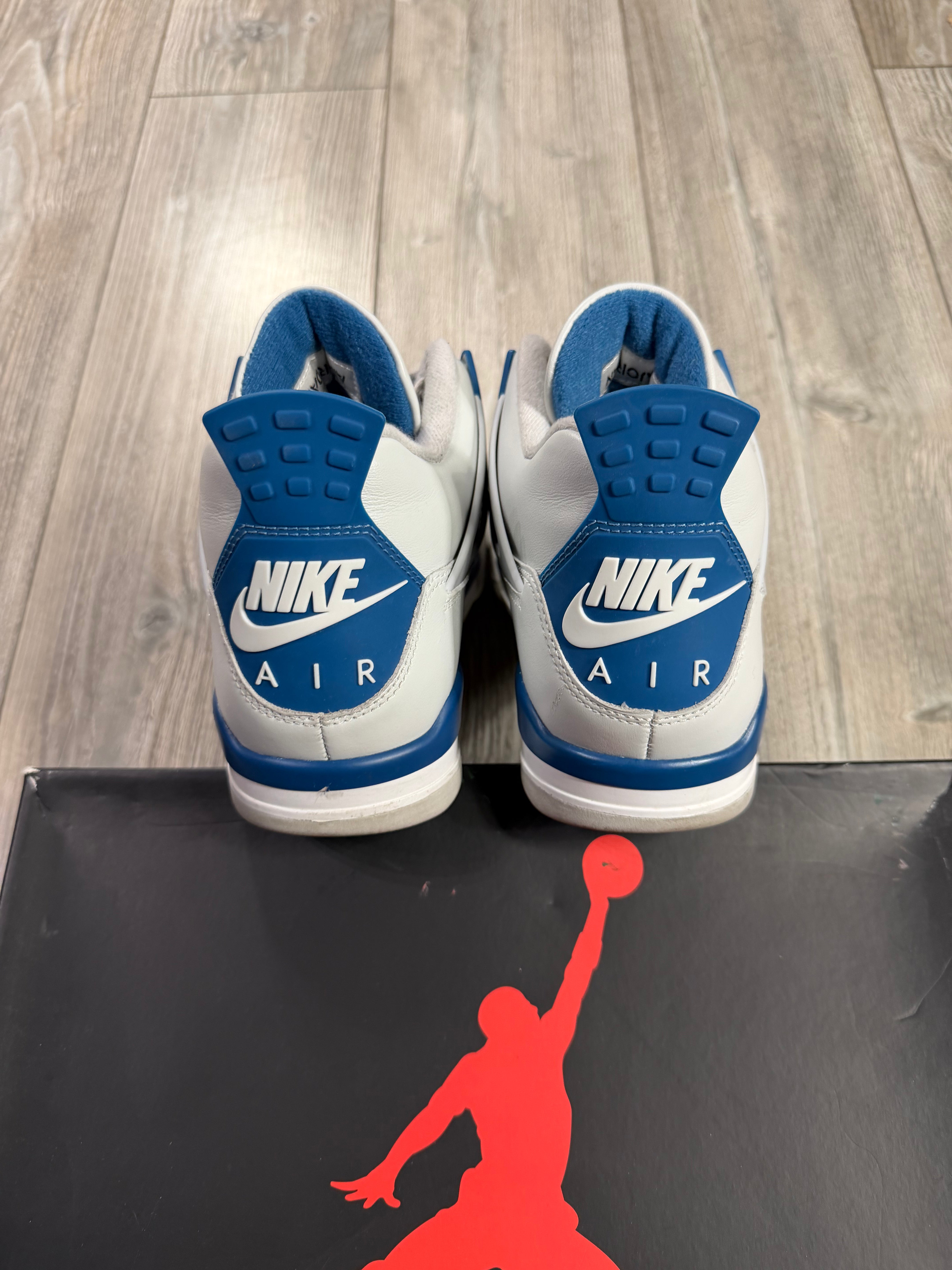 Air Jordan 4 Retro Military Blue (EU44.5)