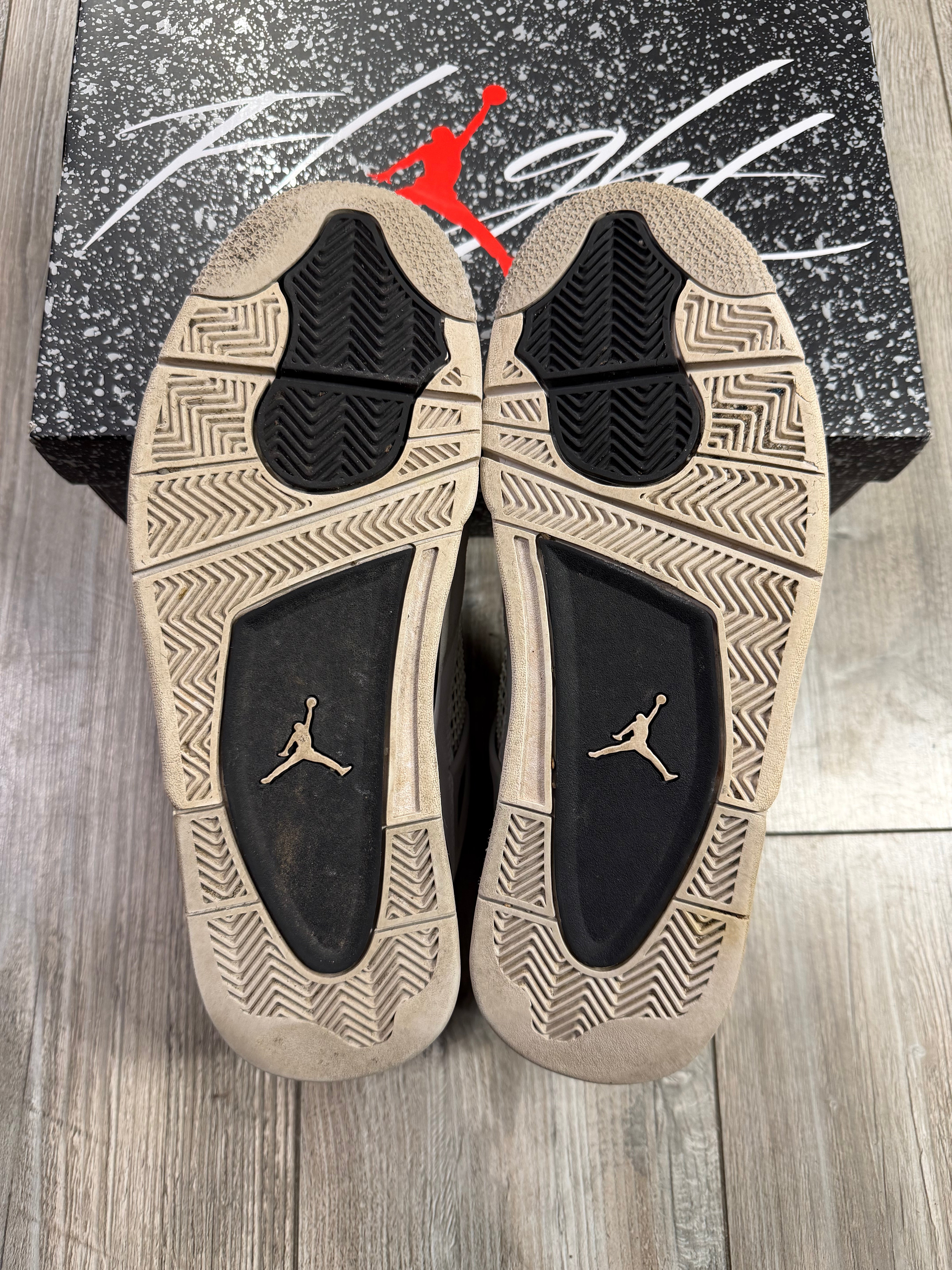 Air Jordan 4 Retro Military Black (EU44.5)