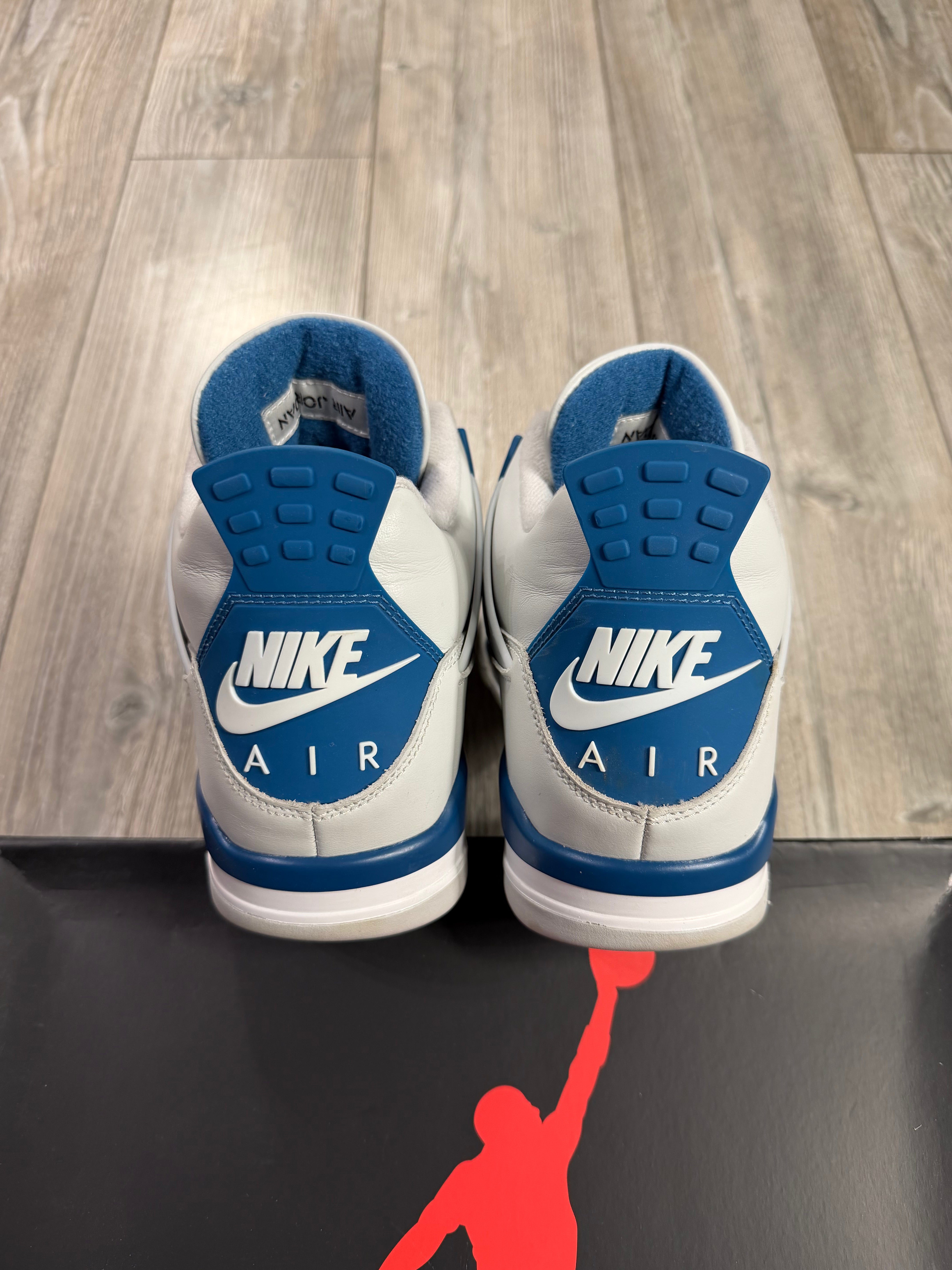 Air Jordan 4 Retro Military Blue (EU45.5)