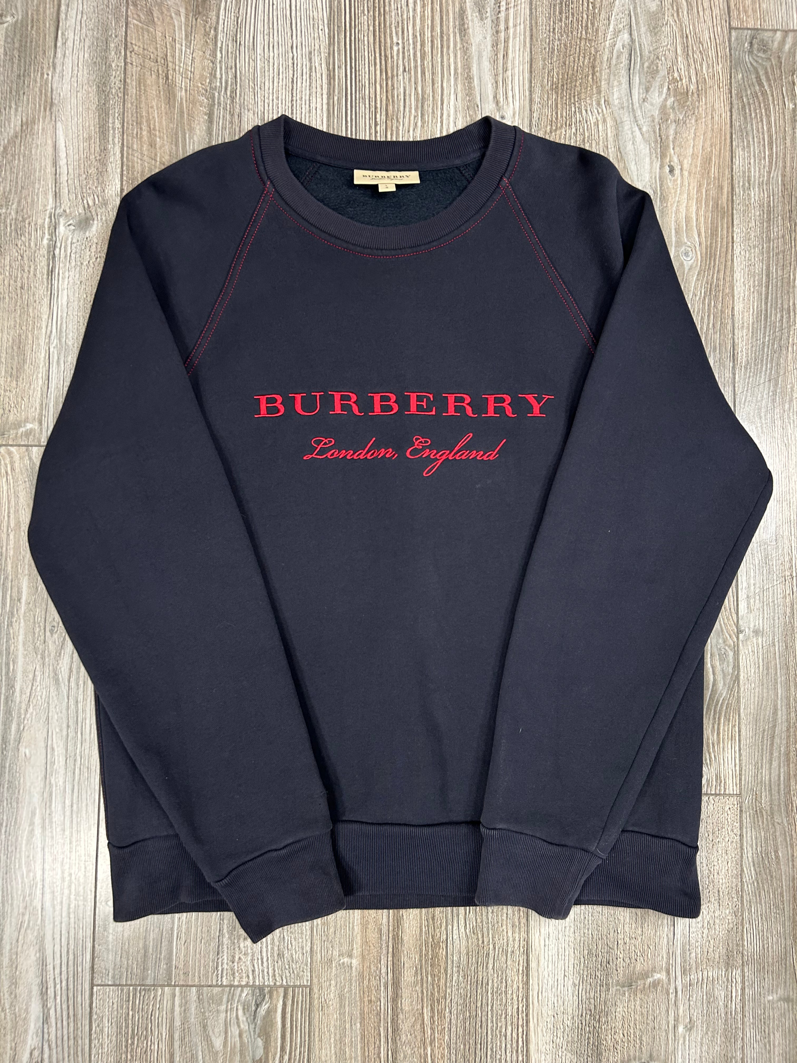 Burberry Sweater (Fittaa M)