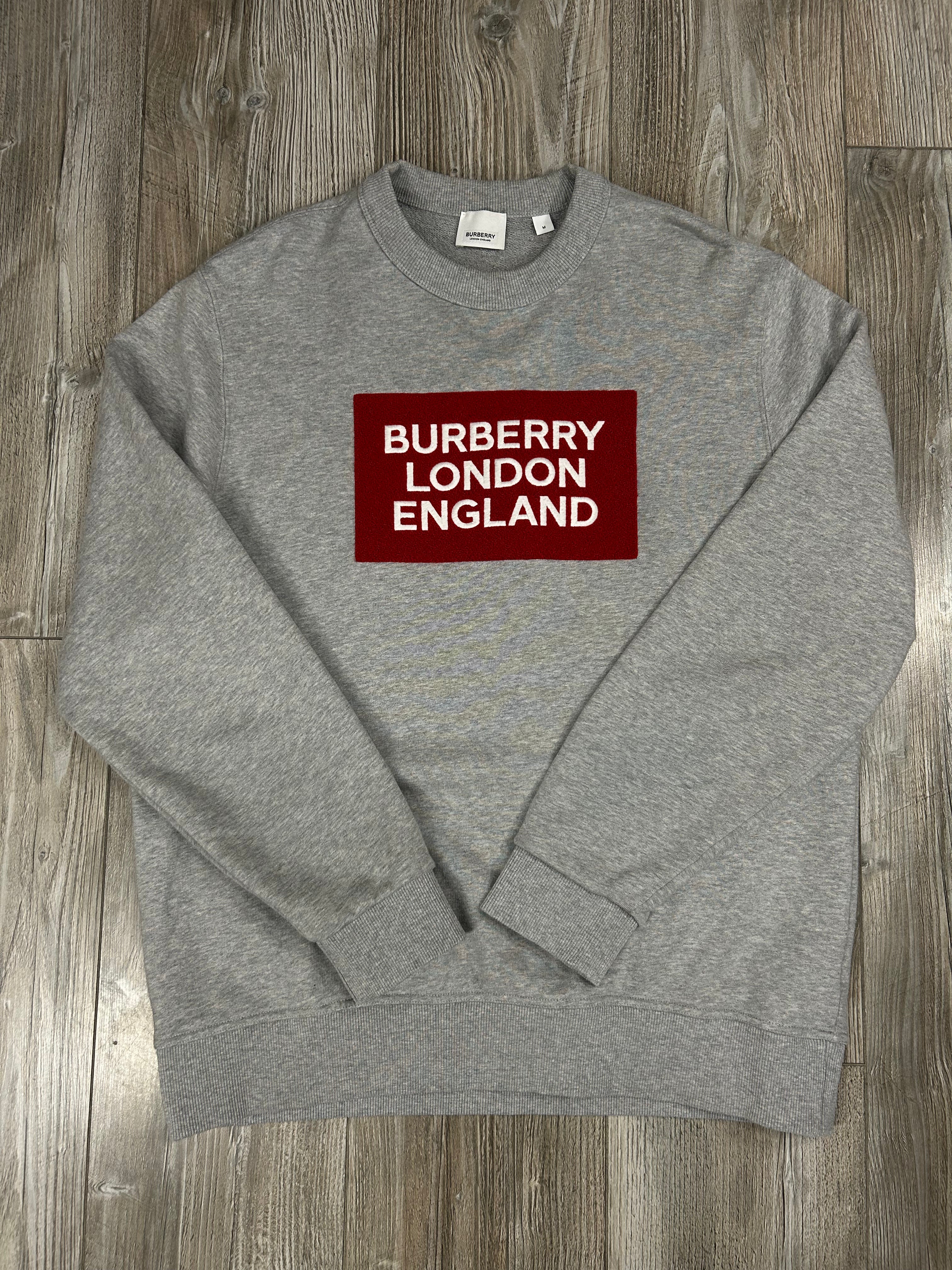 Burberry Sweater (Fittaa L)