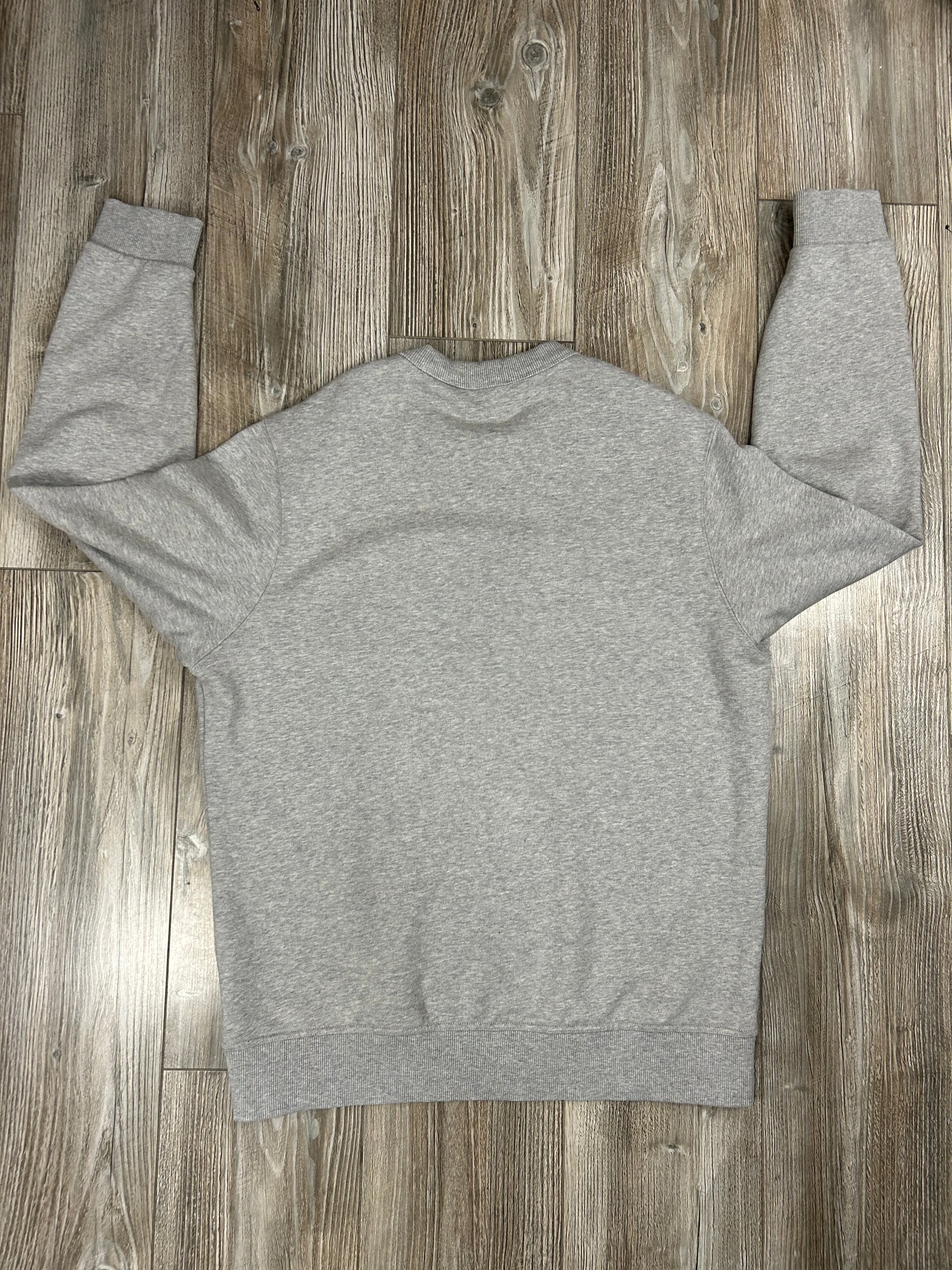 Burberry Sweater (Fittaa L)