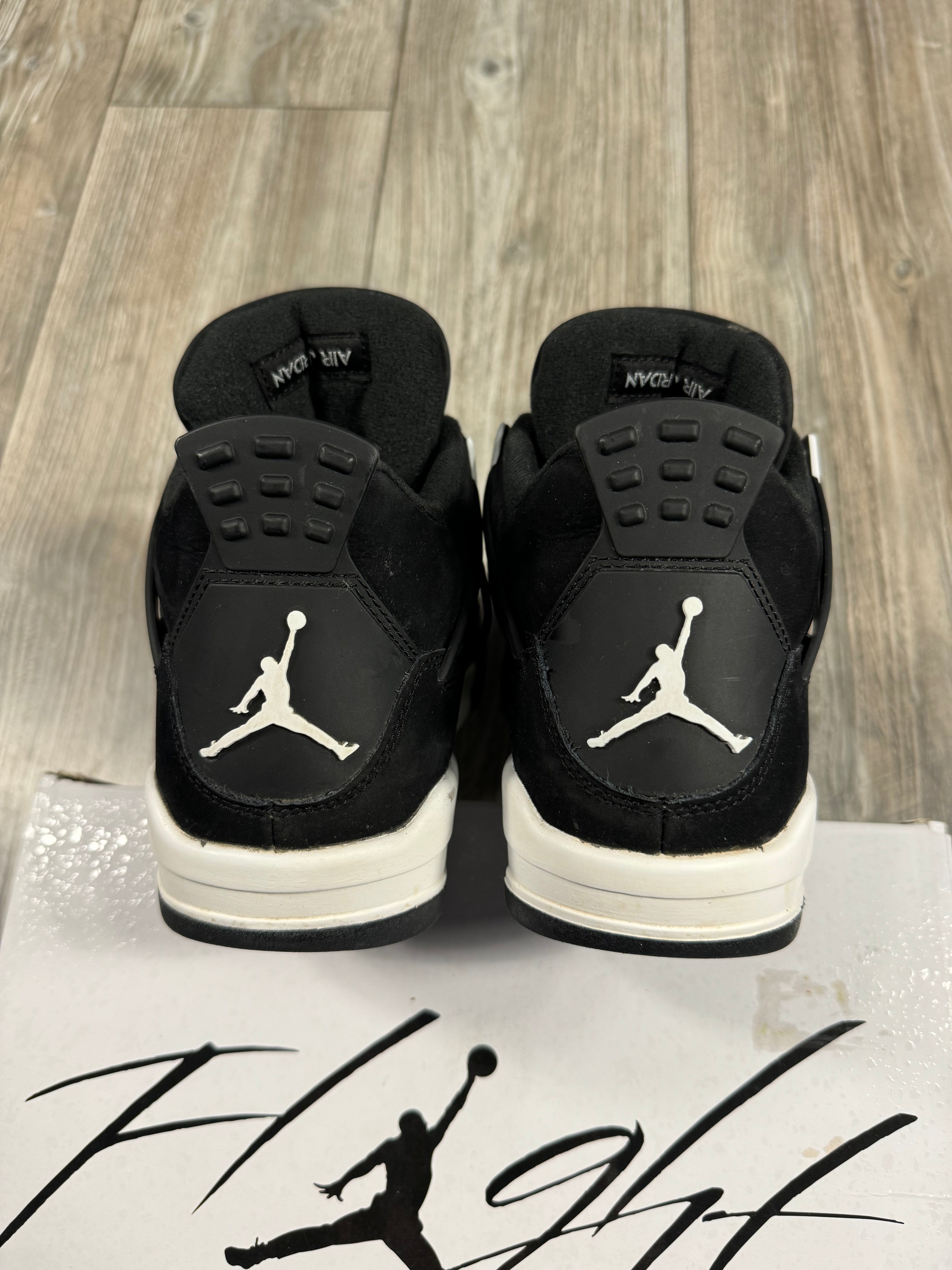 Jordan 4 Retro White Thunder (EU 40)
