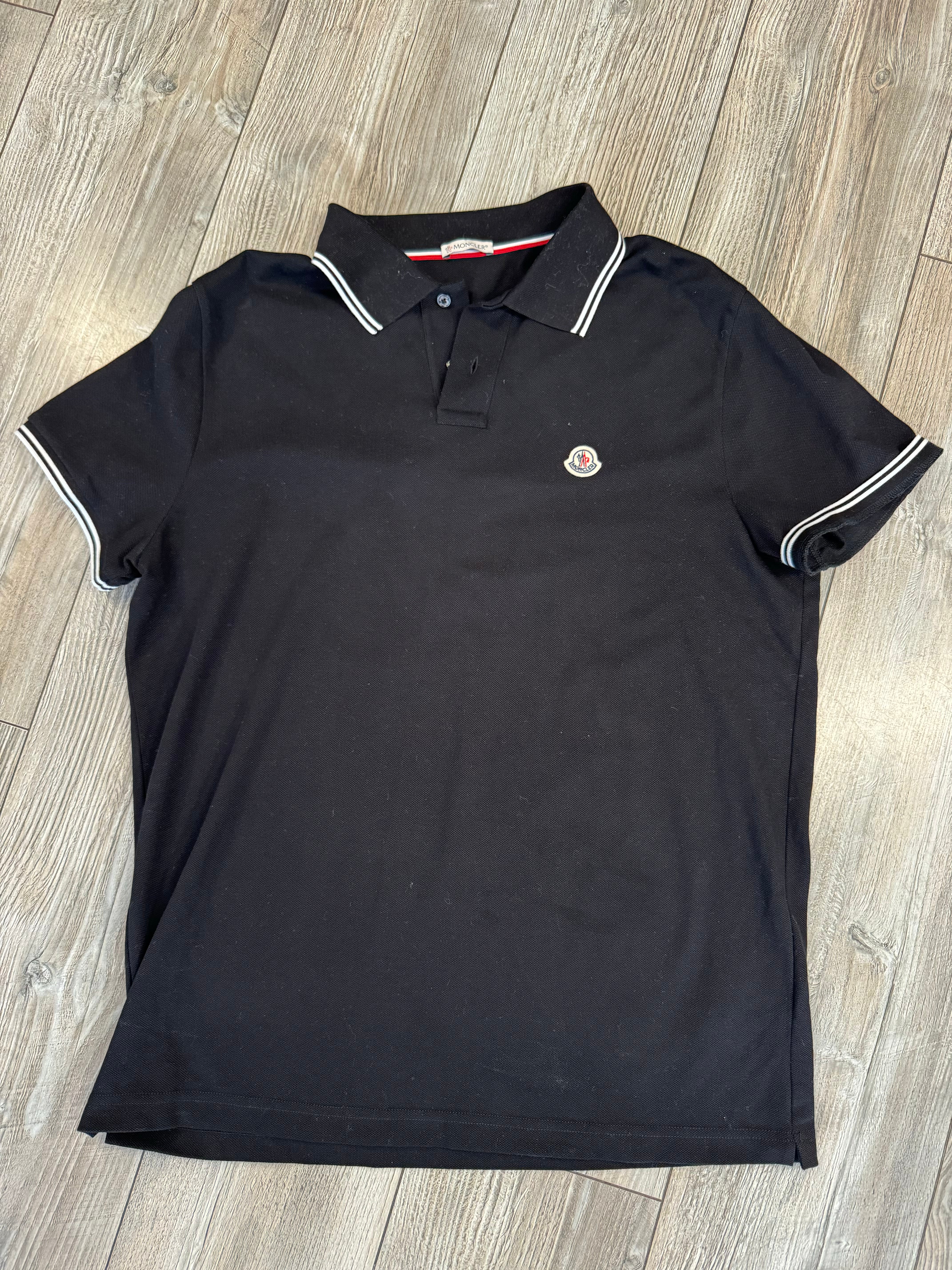 Moncler Polo (Fittaa L)