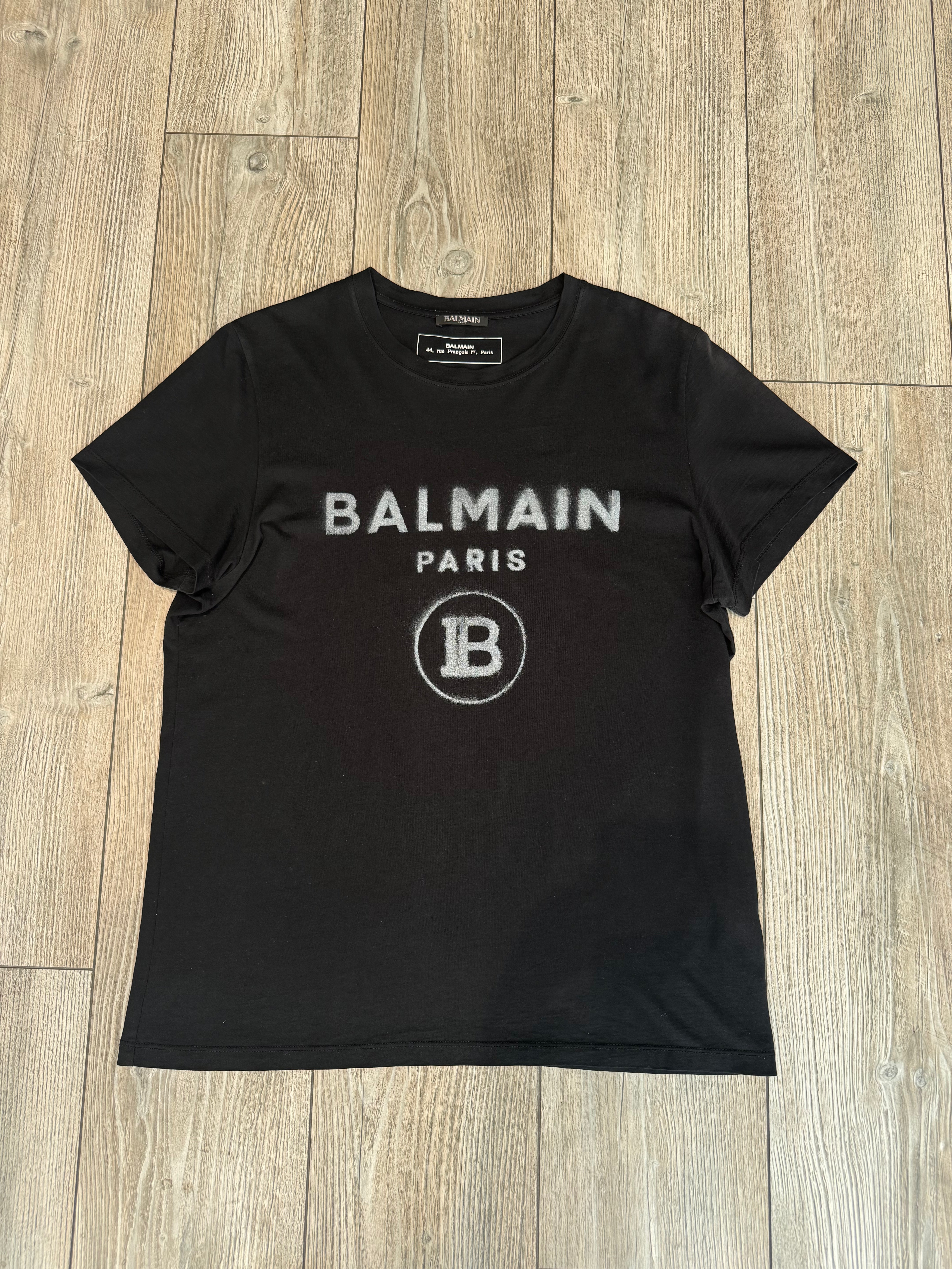 Balmain T-Shirt (Fittaa M)